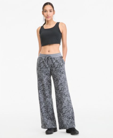 Женские брюки ID Ideology Print Fleece Wide-Leg, цвет: Soft Paw - Shark