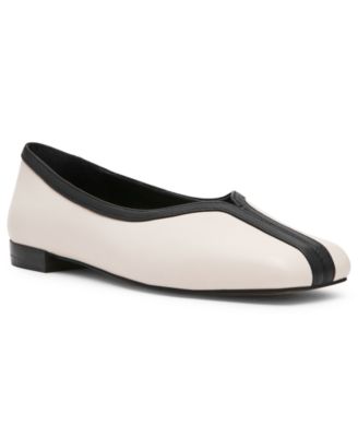 Women's Dorelia Square Toe Flats