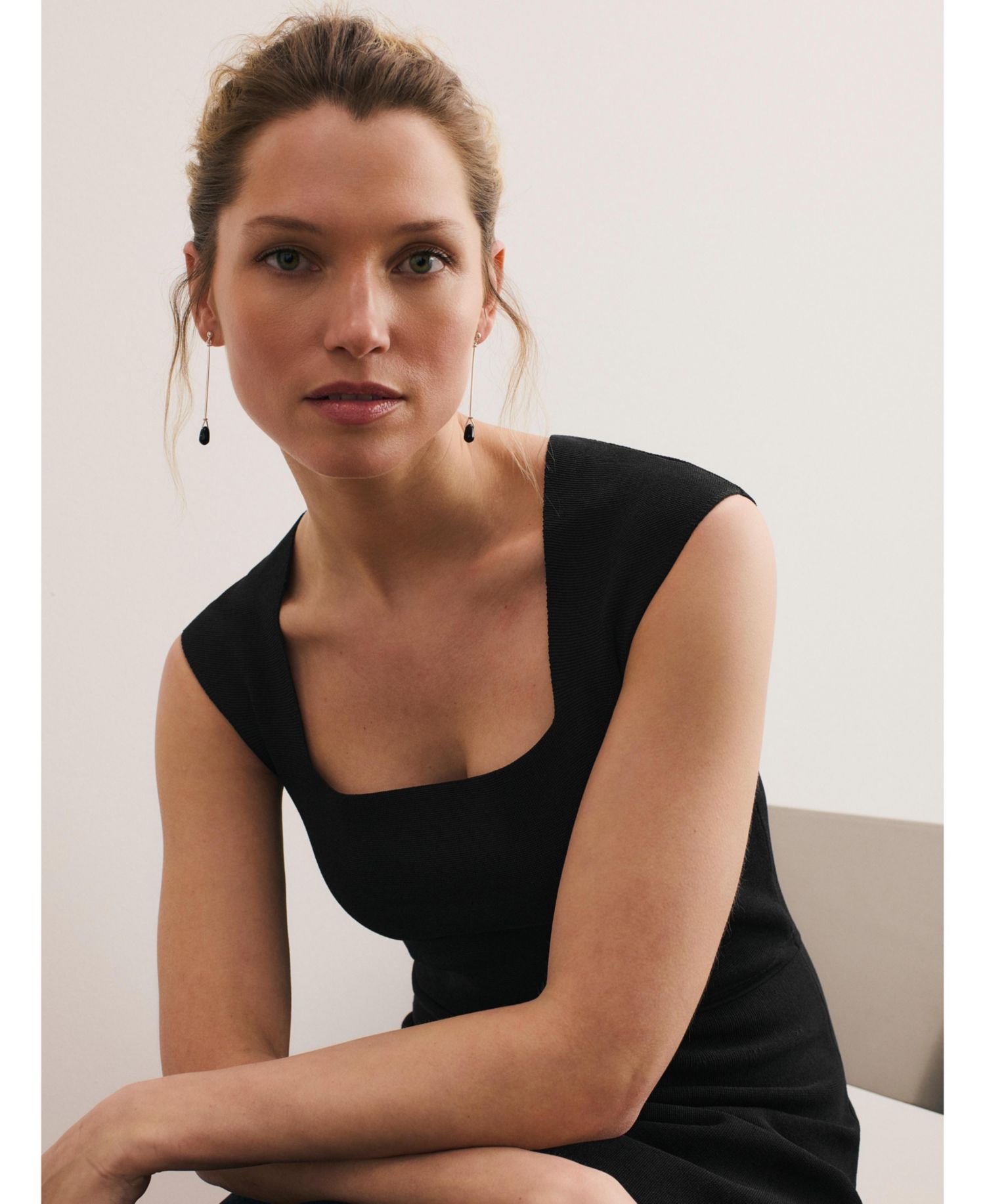 Women's Parella Square Neck Contoured-Waist Sheath Dress