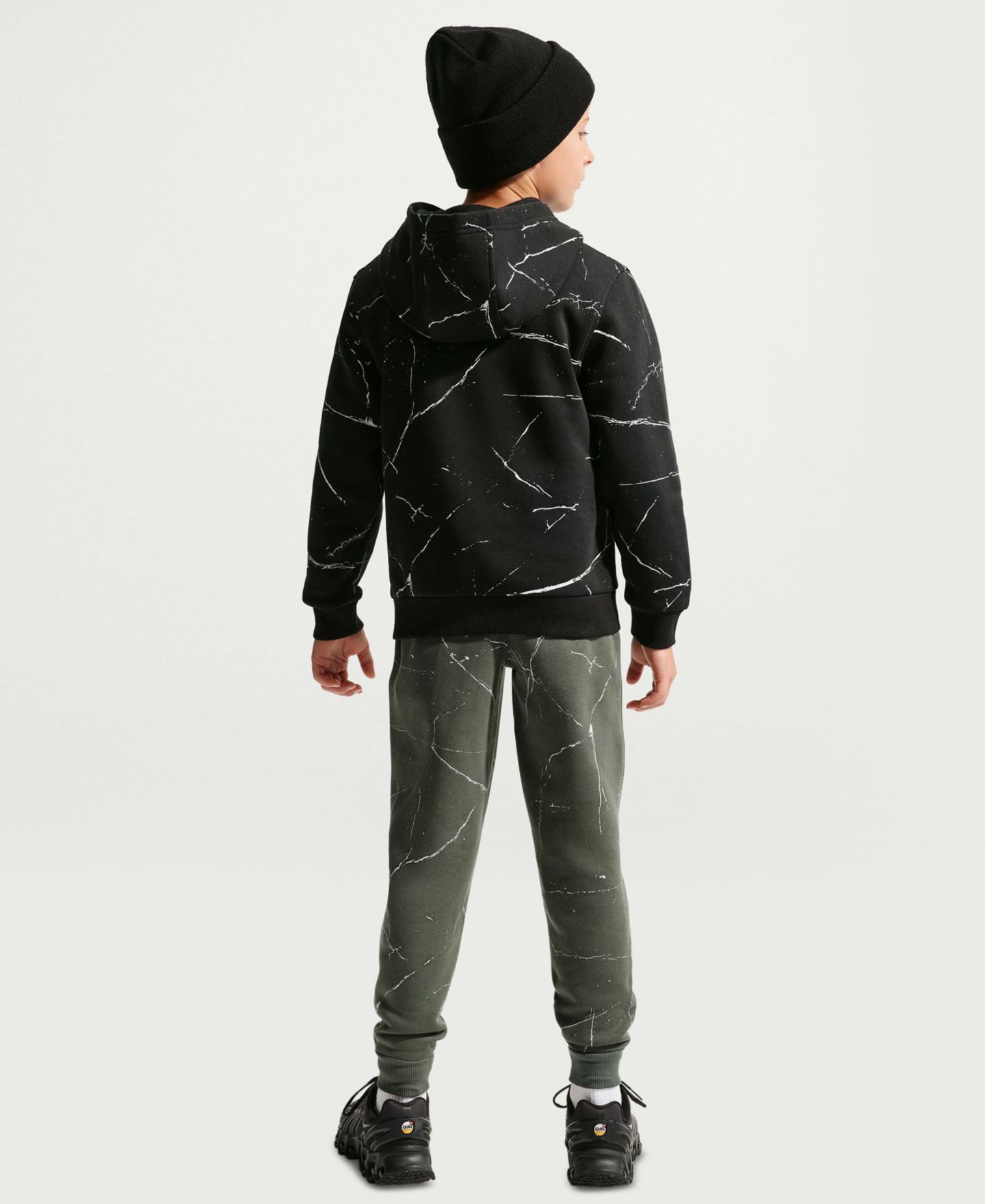 Детское худи Nike Sportswear Club Fleece Allover-Print Kangaroo Pocket Pullover, цвет: Чёрный / Белый — фото 6
