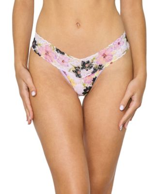 Signature Lace&reg; Low-Rise Lace Thong