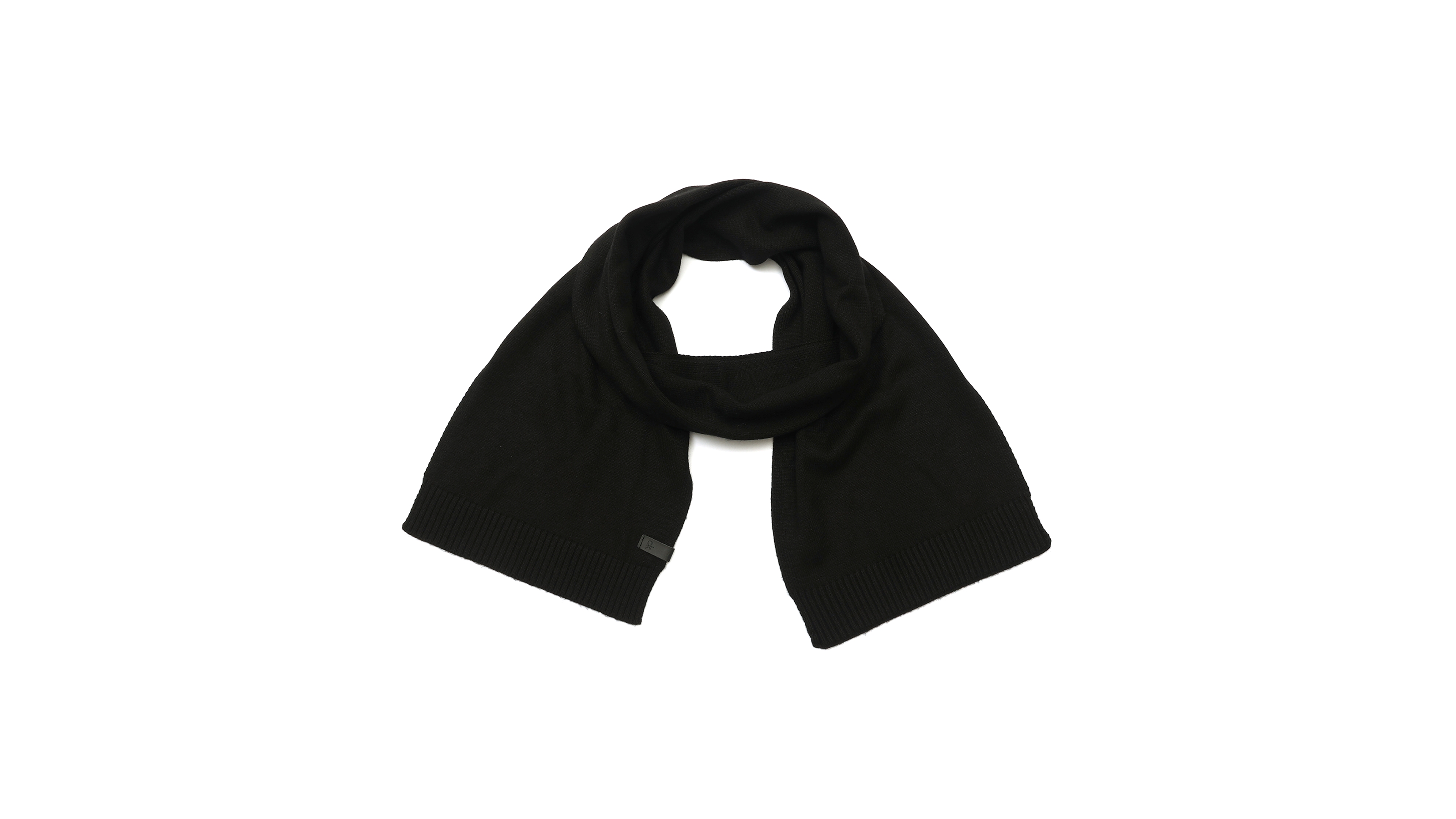 Calvin Klein Ribbed-Knit Rib Cuff Scarf