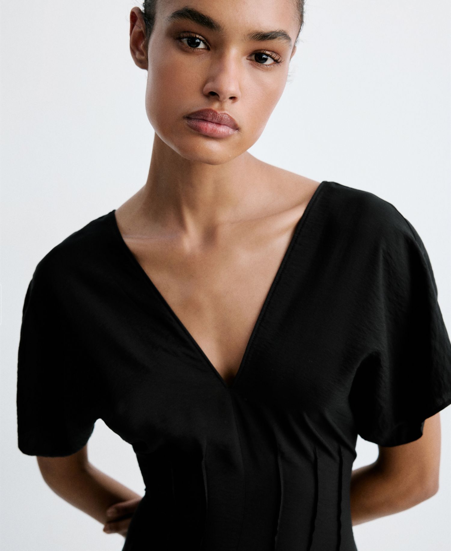 Women's V-Neck Ruched Midi Dress