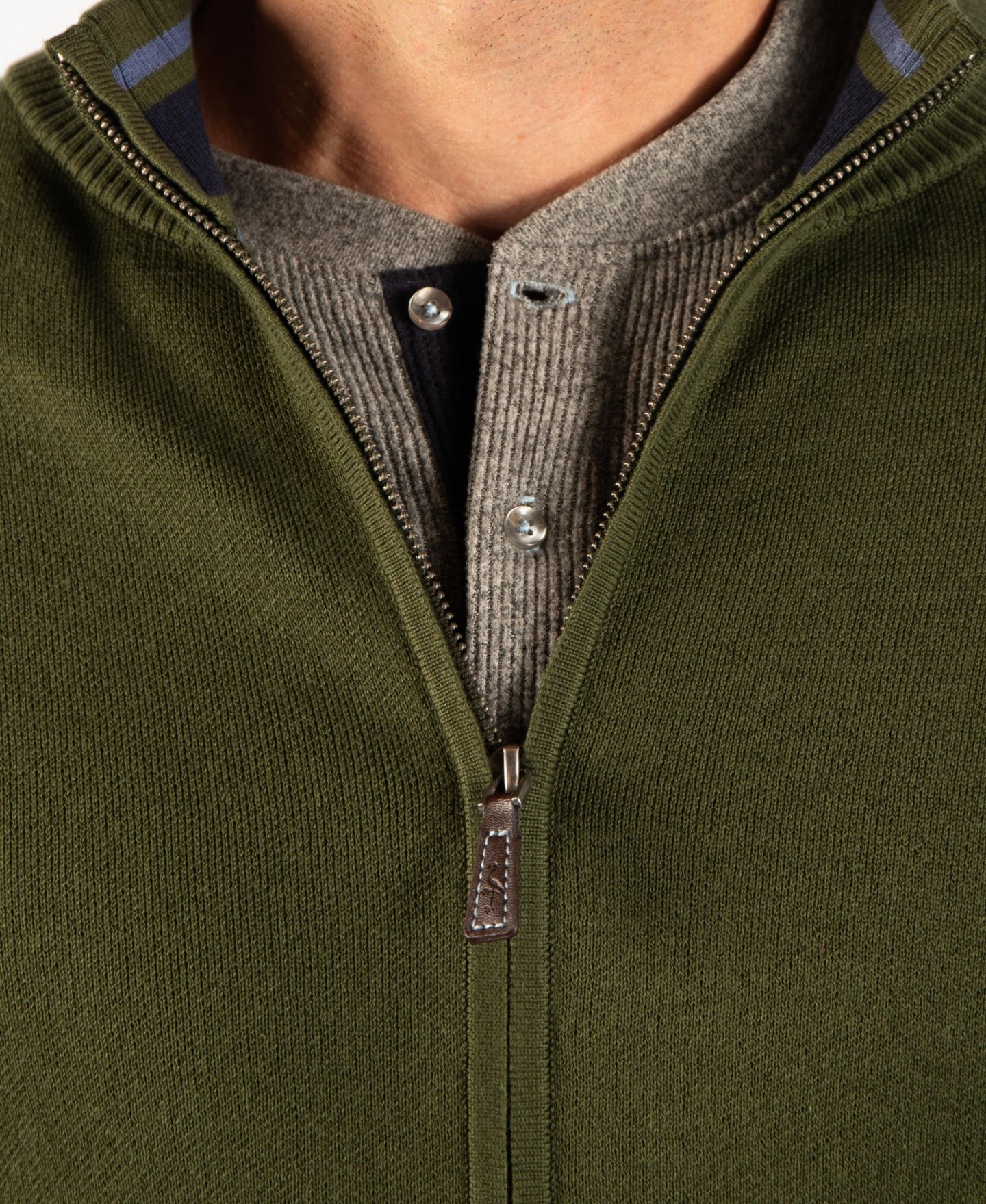 Мужской свитер Tailorbyrd Fine Knit Full Zip, цвет: Армейский зелёный — фото 4