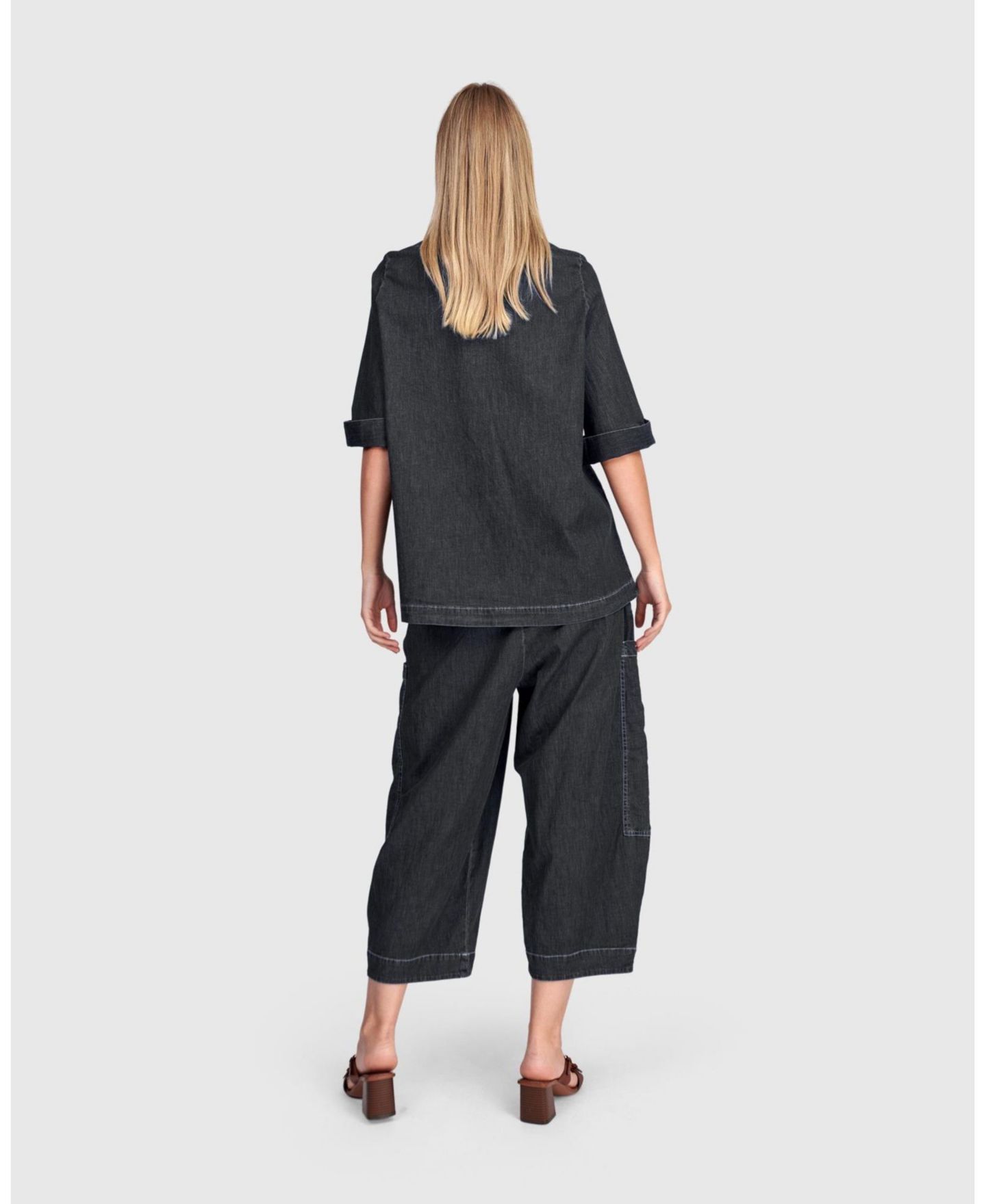 Женская рубашка Alembika Myles 3/4-Length A-Line Denim Popover, цвет: Угольный джинсовый — фото 4