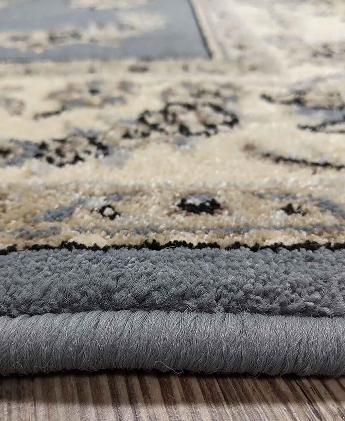 Closeout! Km Home Pesaro 5'5"x7'7" Area Rug