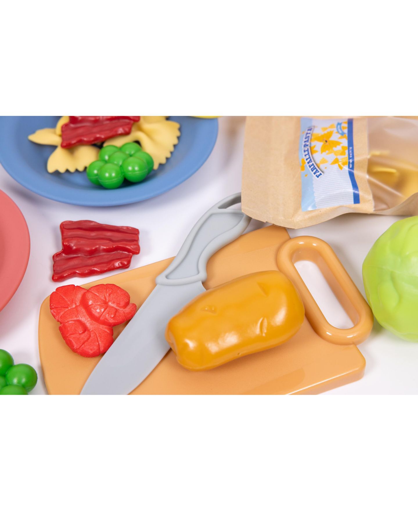 Детский игровой набор NurtureNature Imaginative Minds Italian Farfalle Cooking 44-Piece Playset, Ages 3+ — фото 5