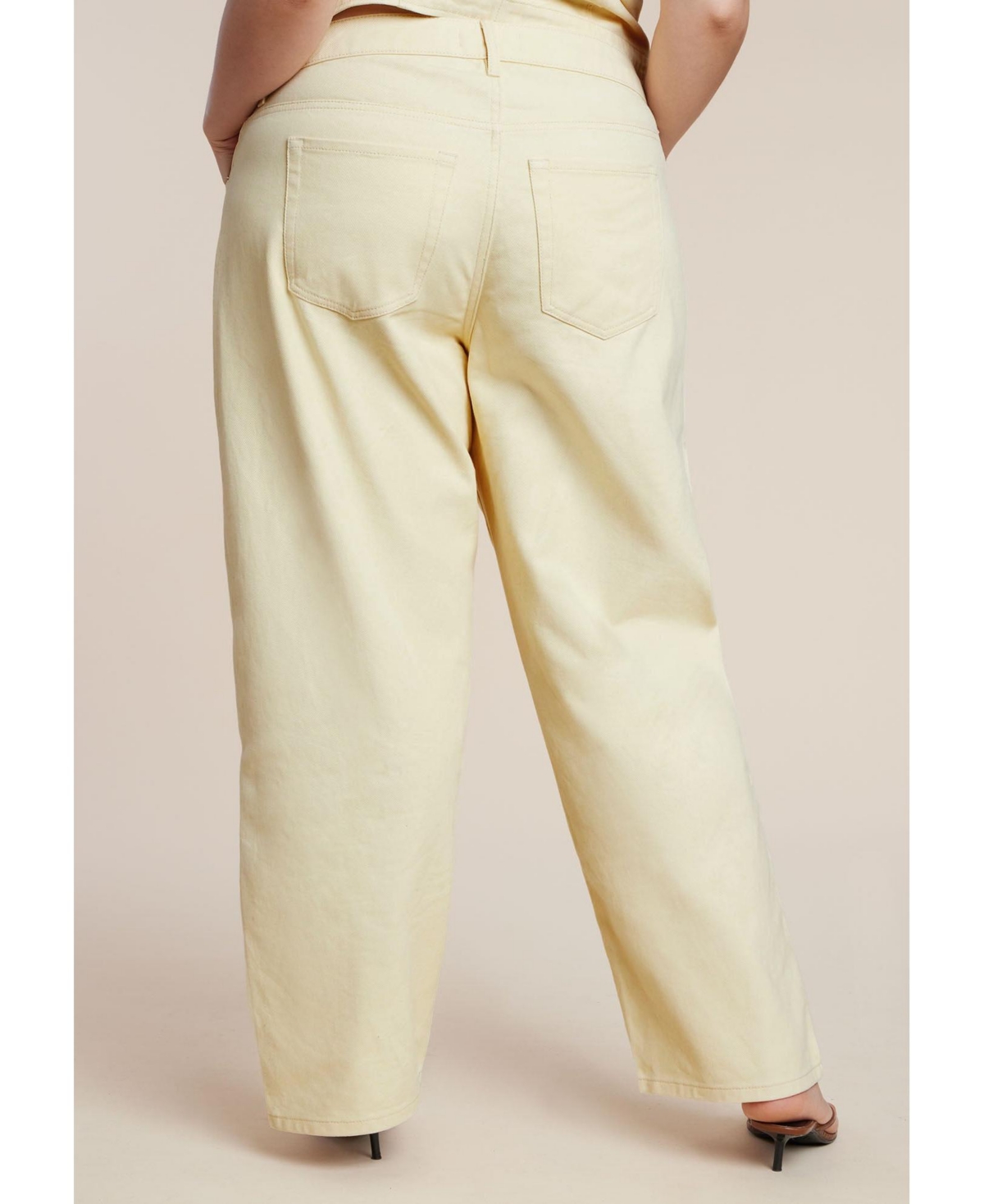 Eloquii Women's Floral Embroidery Jean