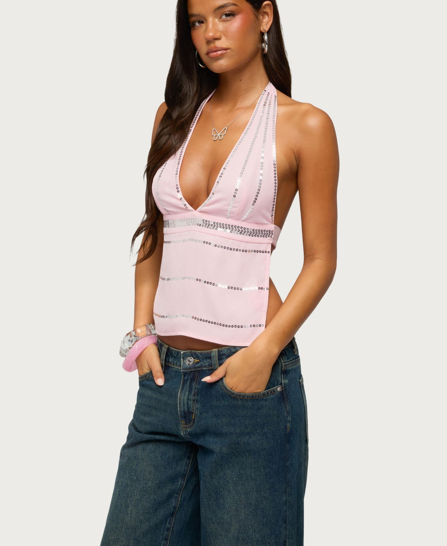 Женский топ Edikted Roey Sequin Backless Halter, цвет: Светлый розовый — фото 4