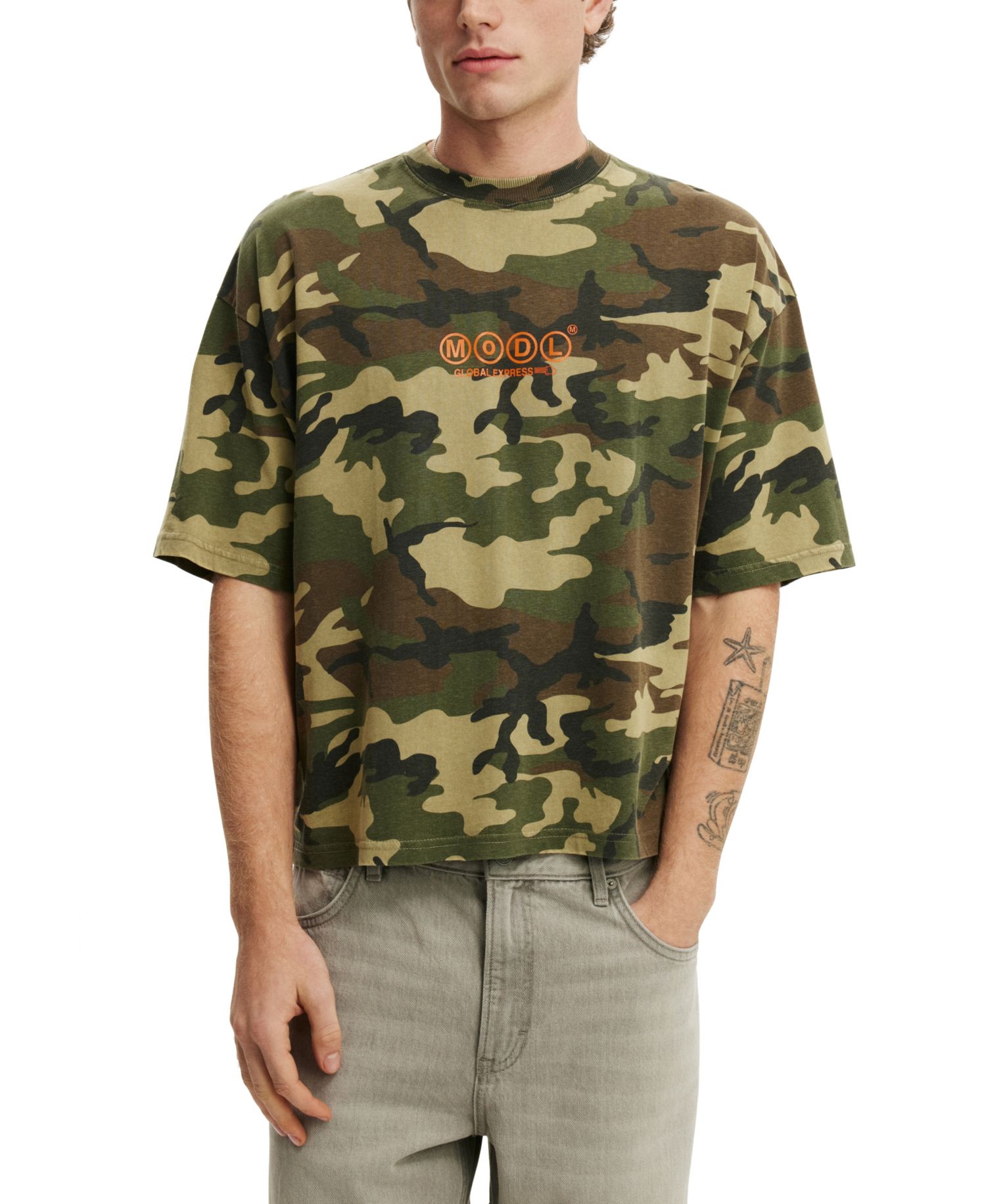 Men's Cropped Fit Graphic T-Shirt