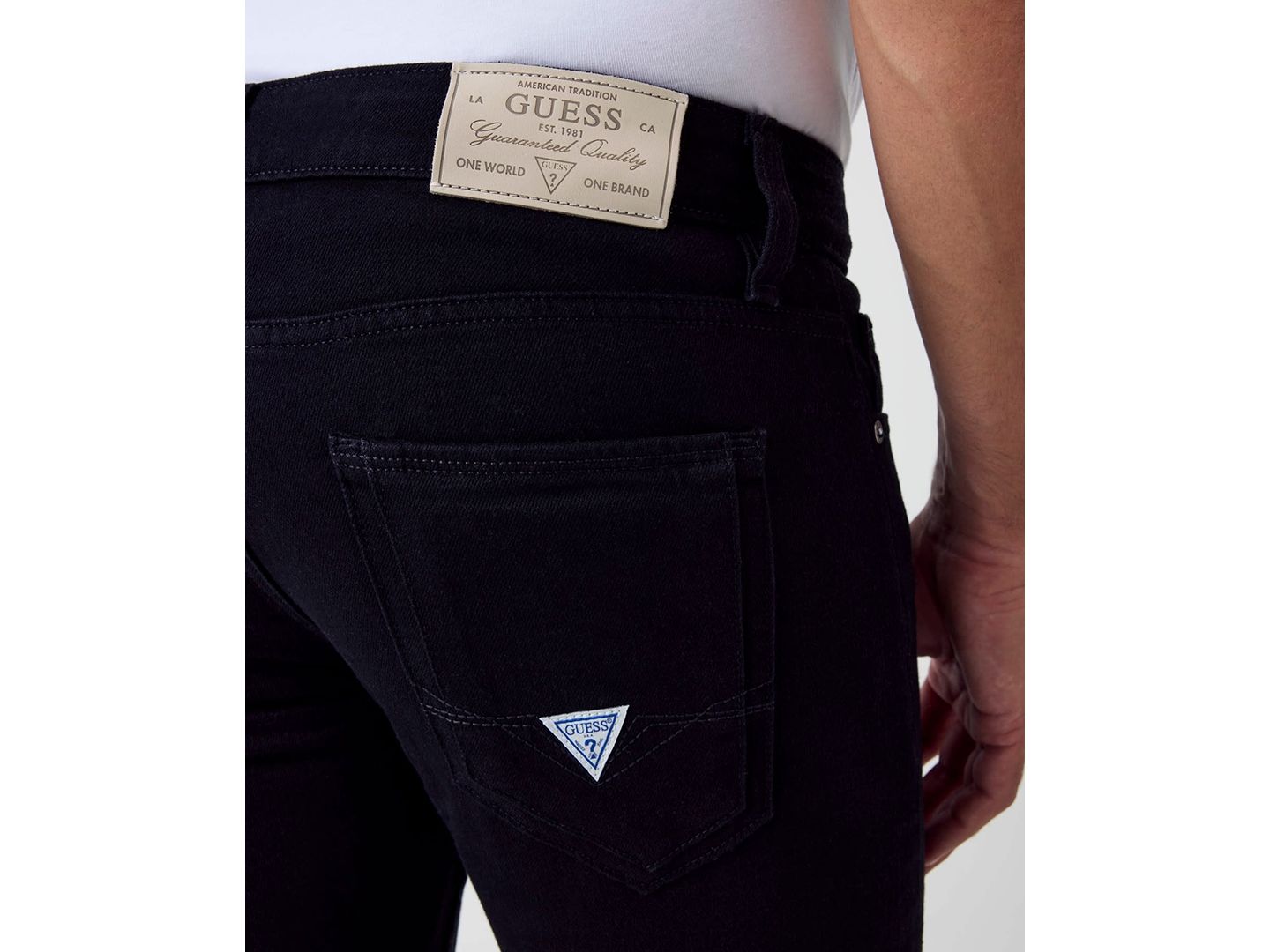 Мужские джинсы GUESS Miami Slim-Fit, цвет: Насыщенный чёрный — фото 4