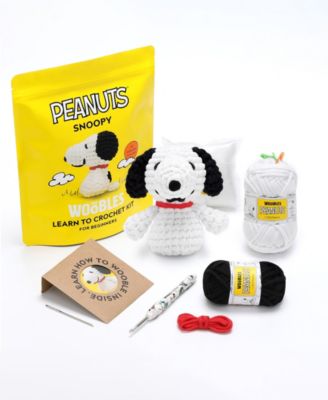 Peanuts | Macy's 100th Thanksgiving Day Parade Snoopy Crochet Kit