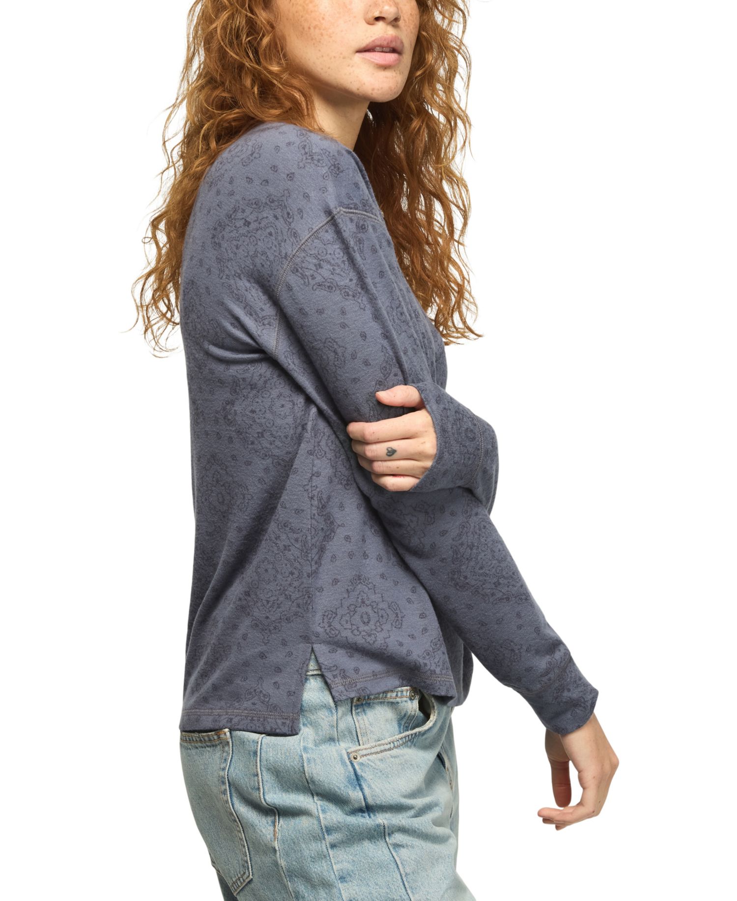 Women's Cloud Long-Sleeve Crewneck T-Shirt