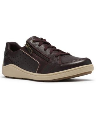 Women's Bryianne Dazz Leather Round Toe Lace-Up Sneakers
