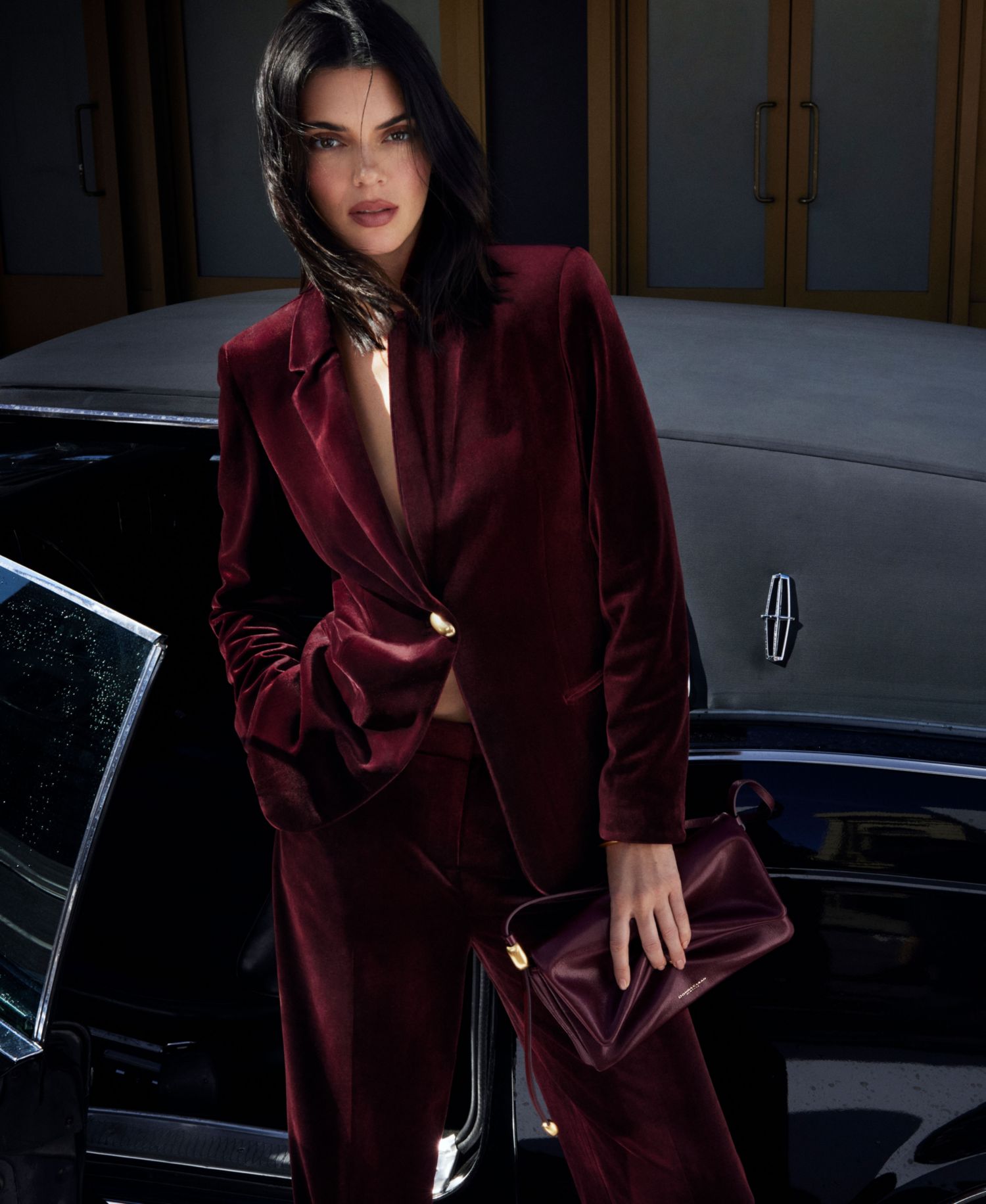 Women's Classic Velvet 1-Button Shoulder-Padded Blazer