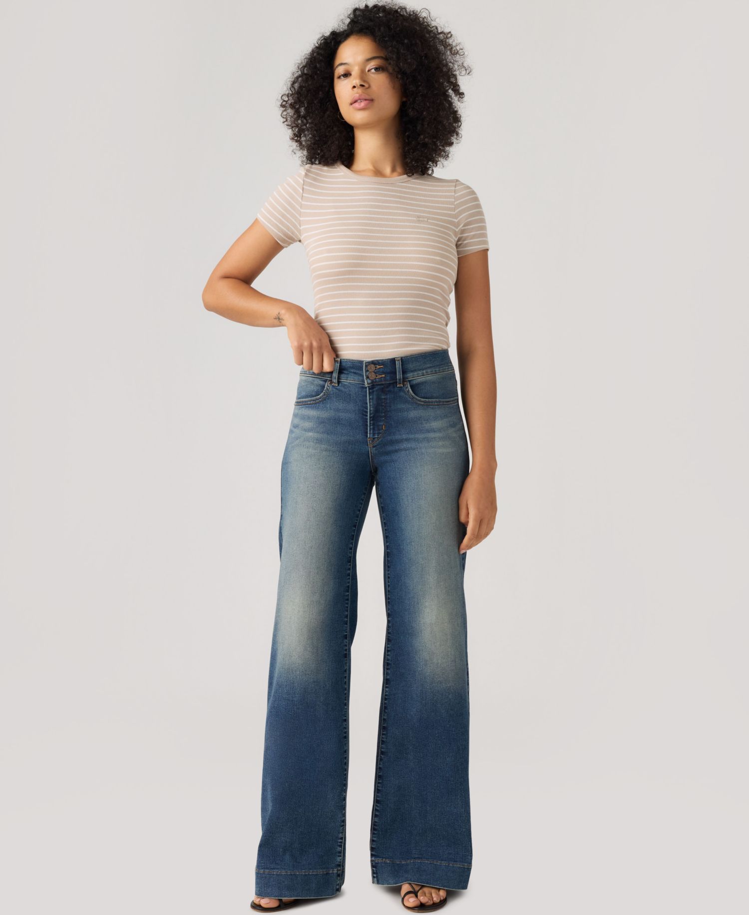 Women's 318 Mid-Rise Double-Button Wide-Leg Jeans