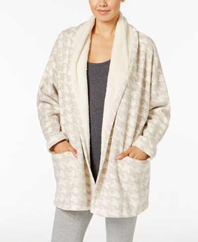 Hue Houndstooth Cozy Wrap