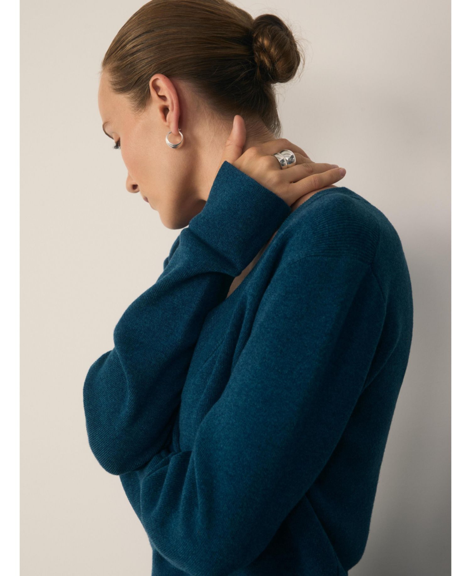 Women's Bellori Cashmere Long-Sleeve Scoop Neck Sweater