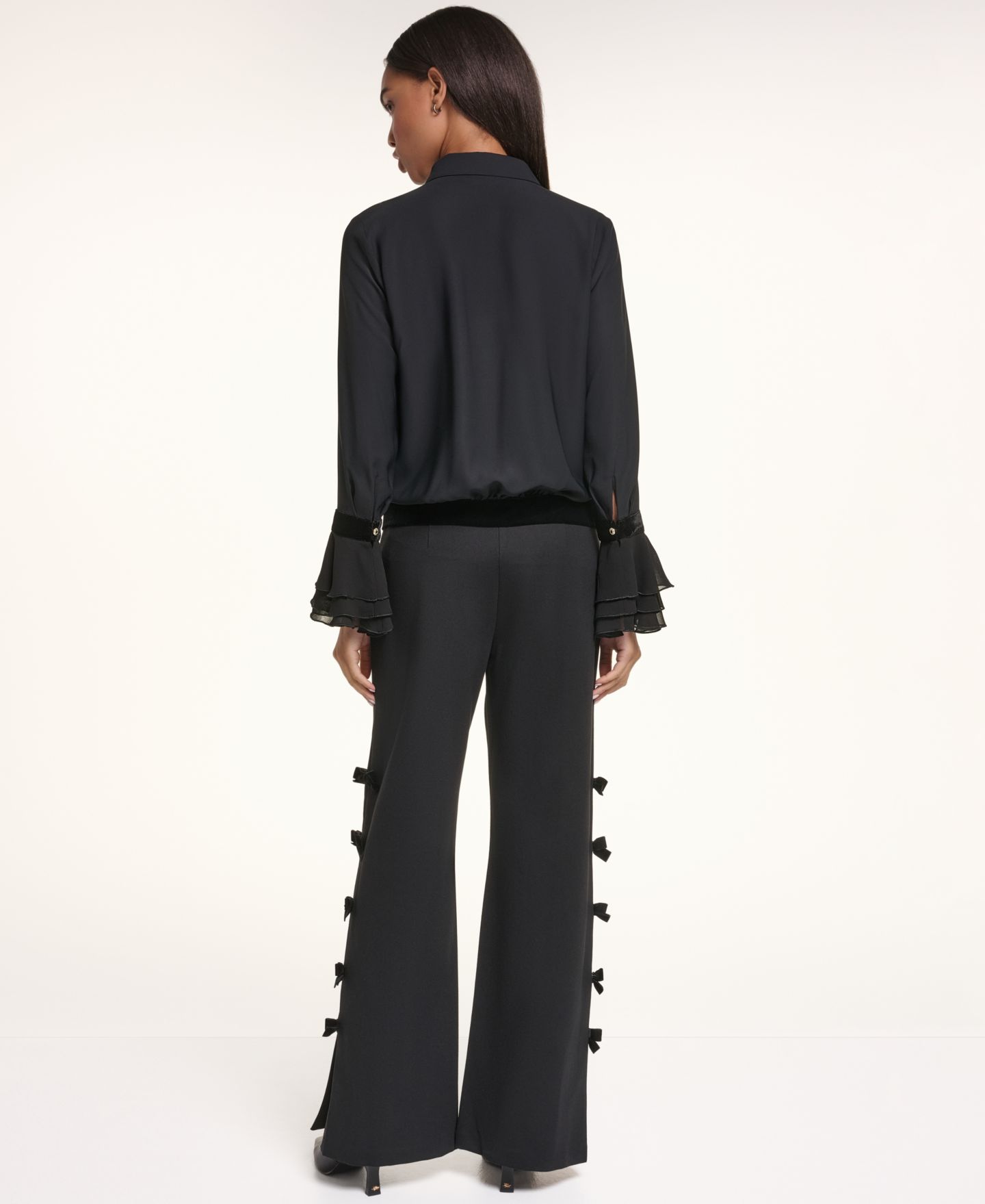 Женская блузка KARL LAGERFELD PARIS Velvet Long-Bell-Sleeve, цвет: Чёрный — фото 8