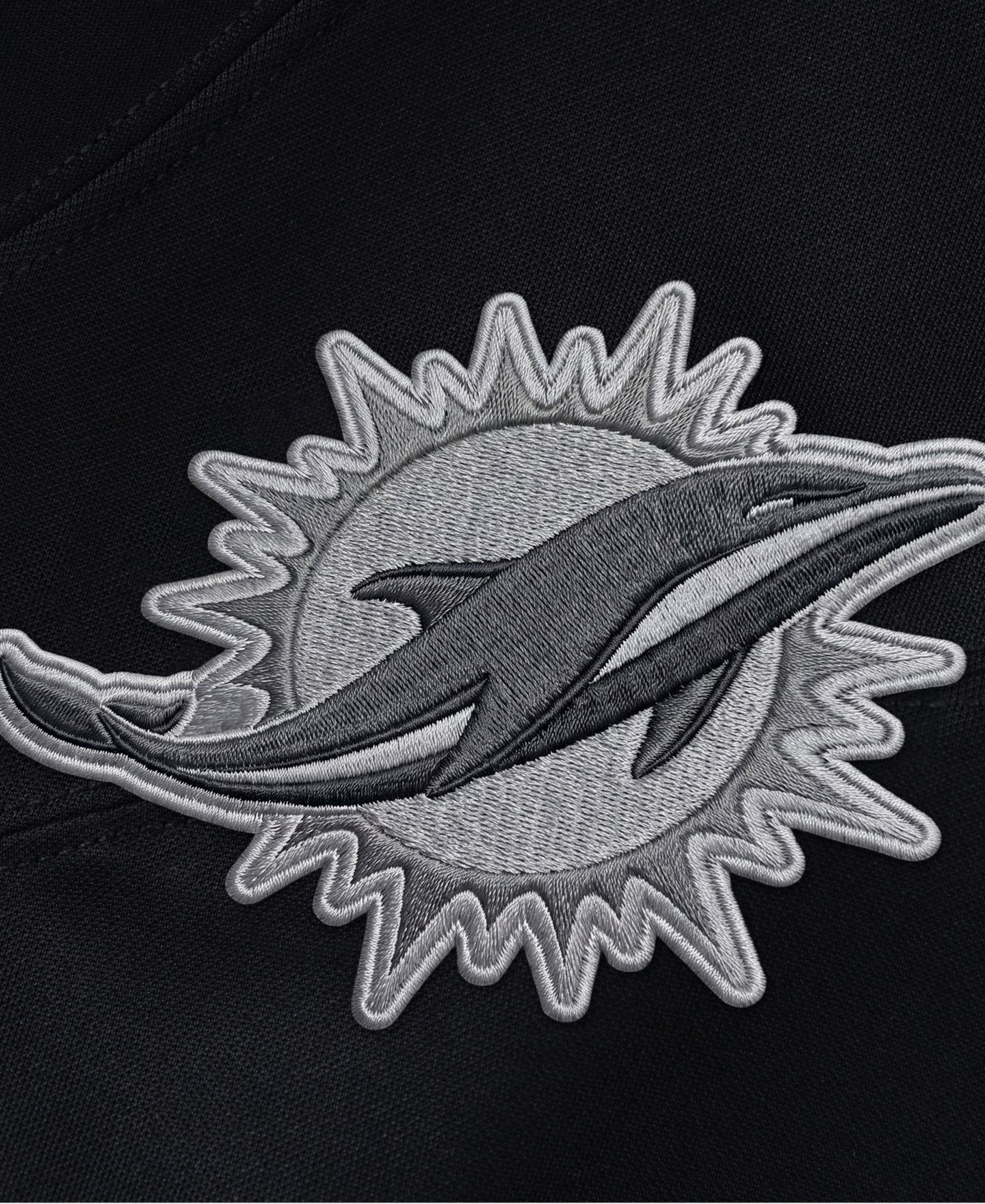 Мужской топ Nike De'Von Achane Black Miami Dolphins 2026 Salute to Service Limited Jersey — фото 5