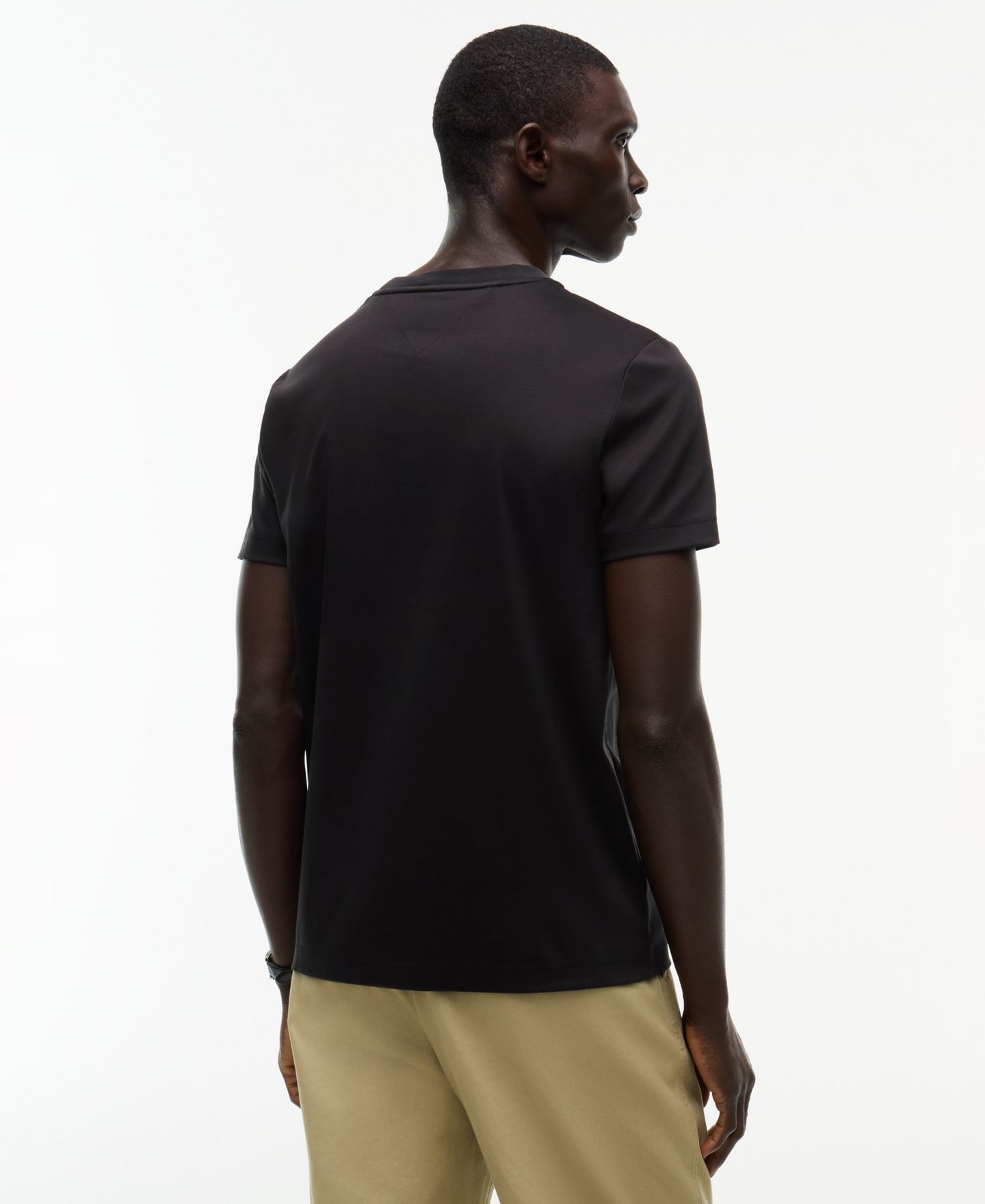 Мужская футболка Tommy Hilfiger Luxury Interlock Regular-Fit Crewneck, цвет: Чёрный — фото 3