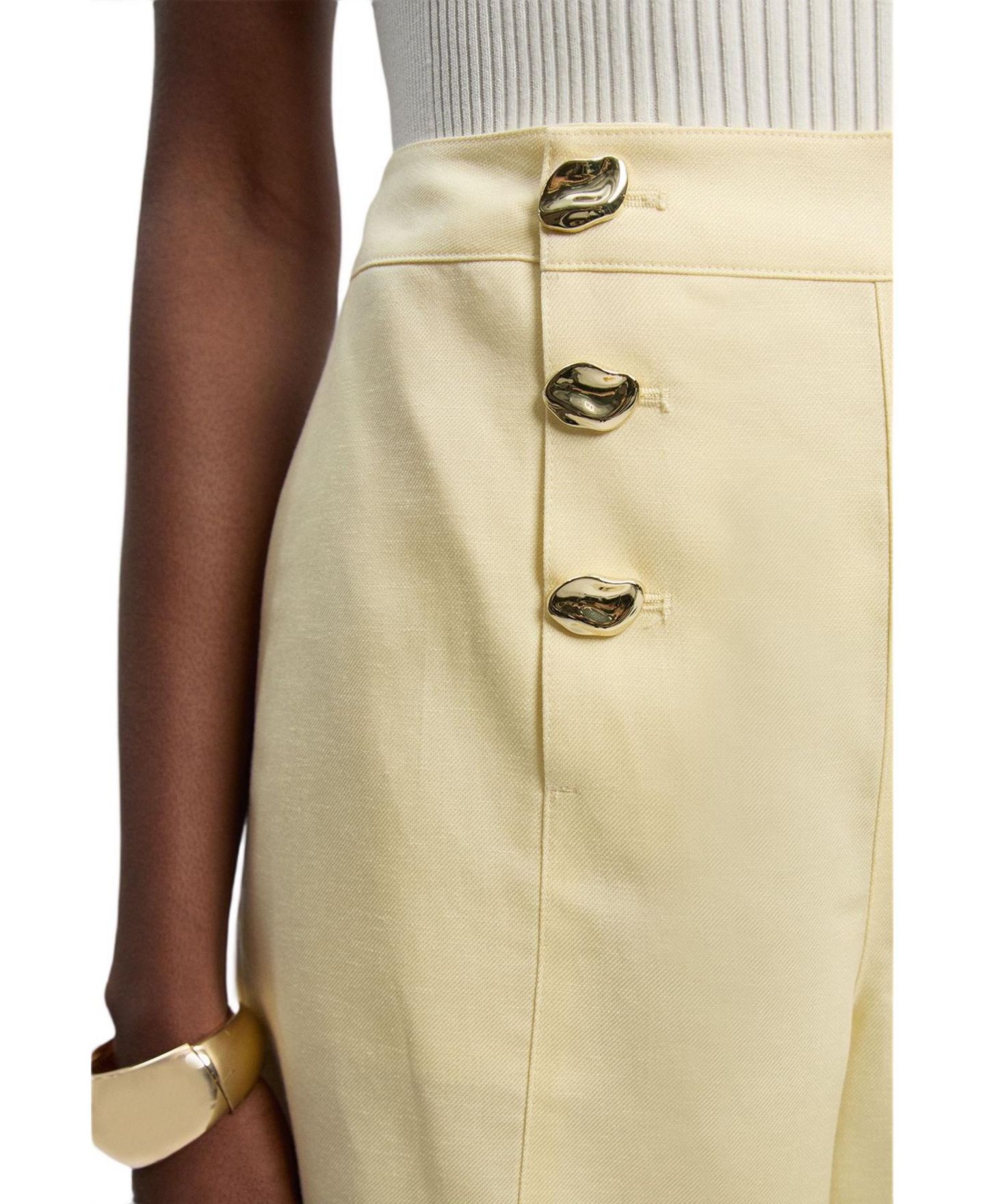 Женские шорты Karen Millen High-Waisted Tailored Button-Front Shorts, 17.72" Inseam, цвет: Кремовый — фото 4