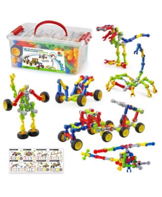 Building toy gifts for boys aged 3 to 8