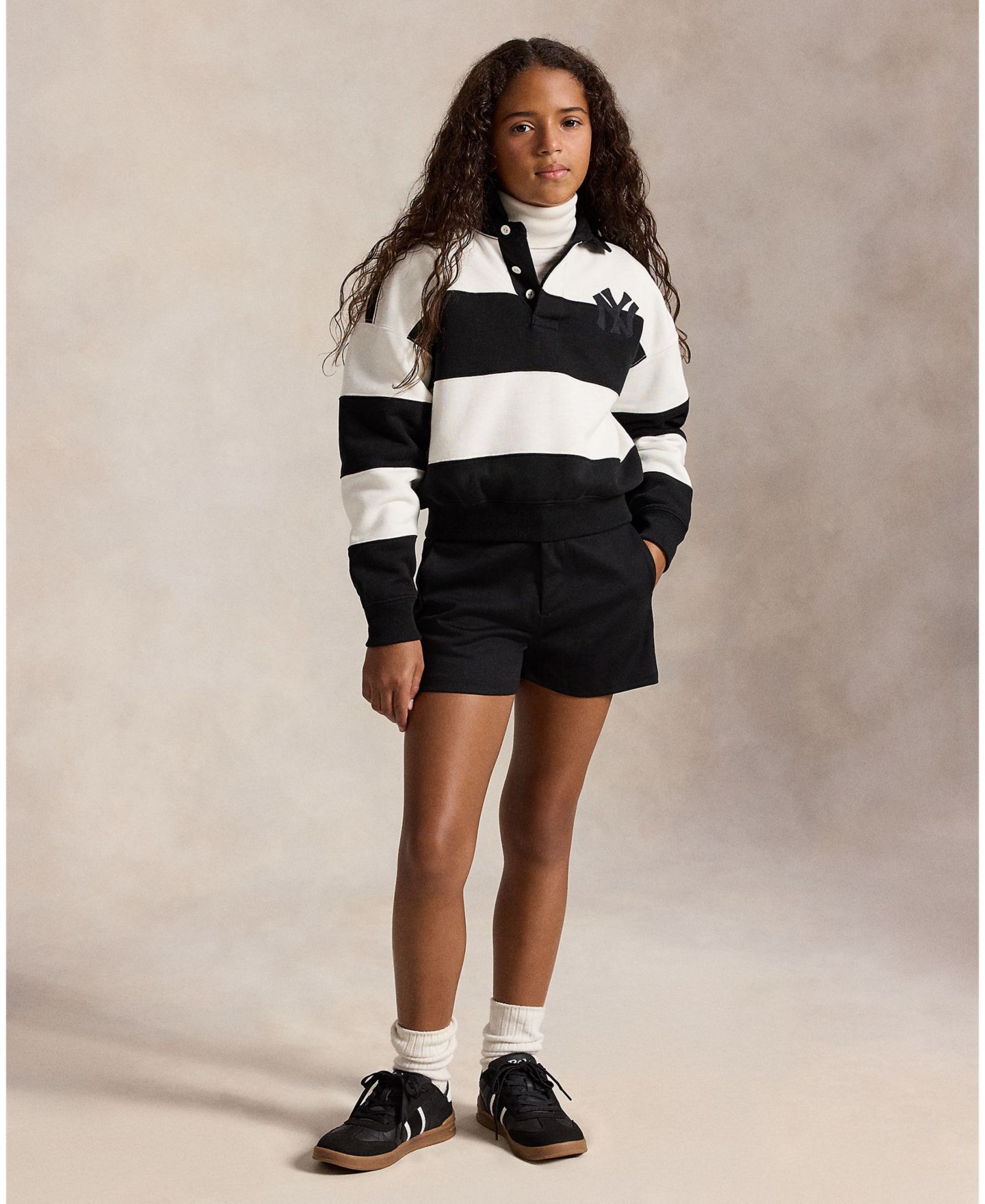 Поло Polo Ralph Lauren New York Yankees Long-Sleeve Rugby Polo для девочек, цвет: Белый / Чёрный — фото 6