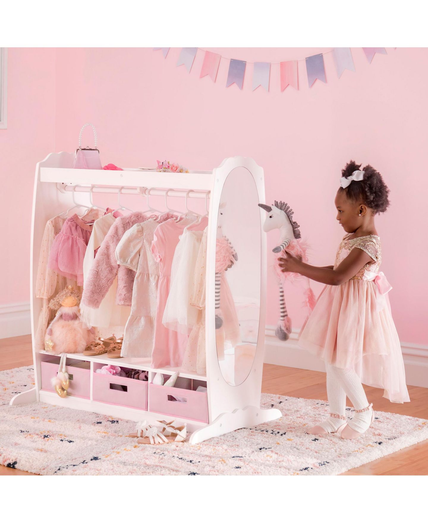 Детские игрушки Guidecraft Dress Up Storage Armoire with Mirror, Ages 2+, цвет: Белый — фото 4
