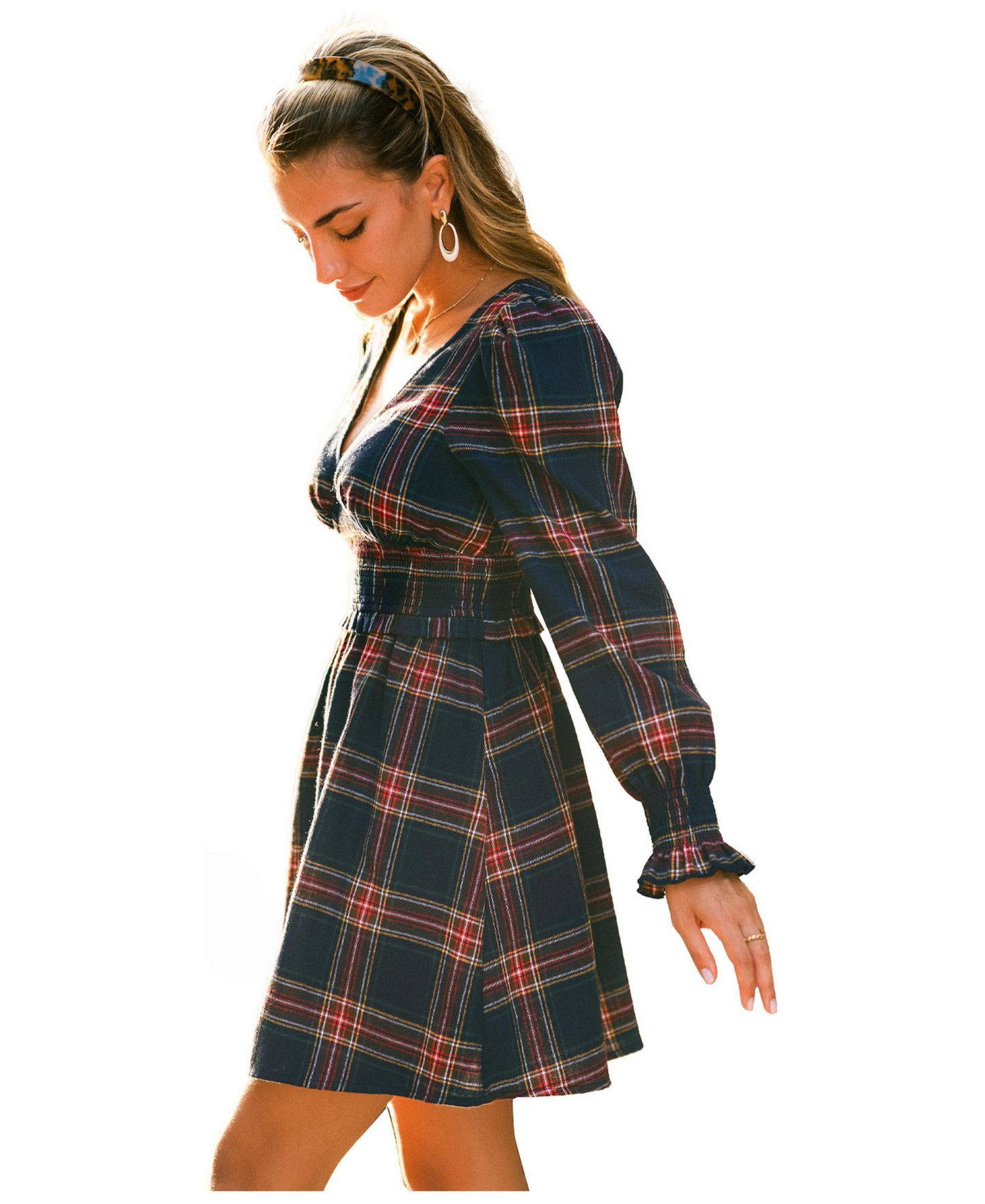 Женское платье Cupshe Staying Curious V-Neck Long-Sleeve Smocked-Waist Mini, цвет: Тёмный синий — фото 3