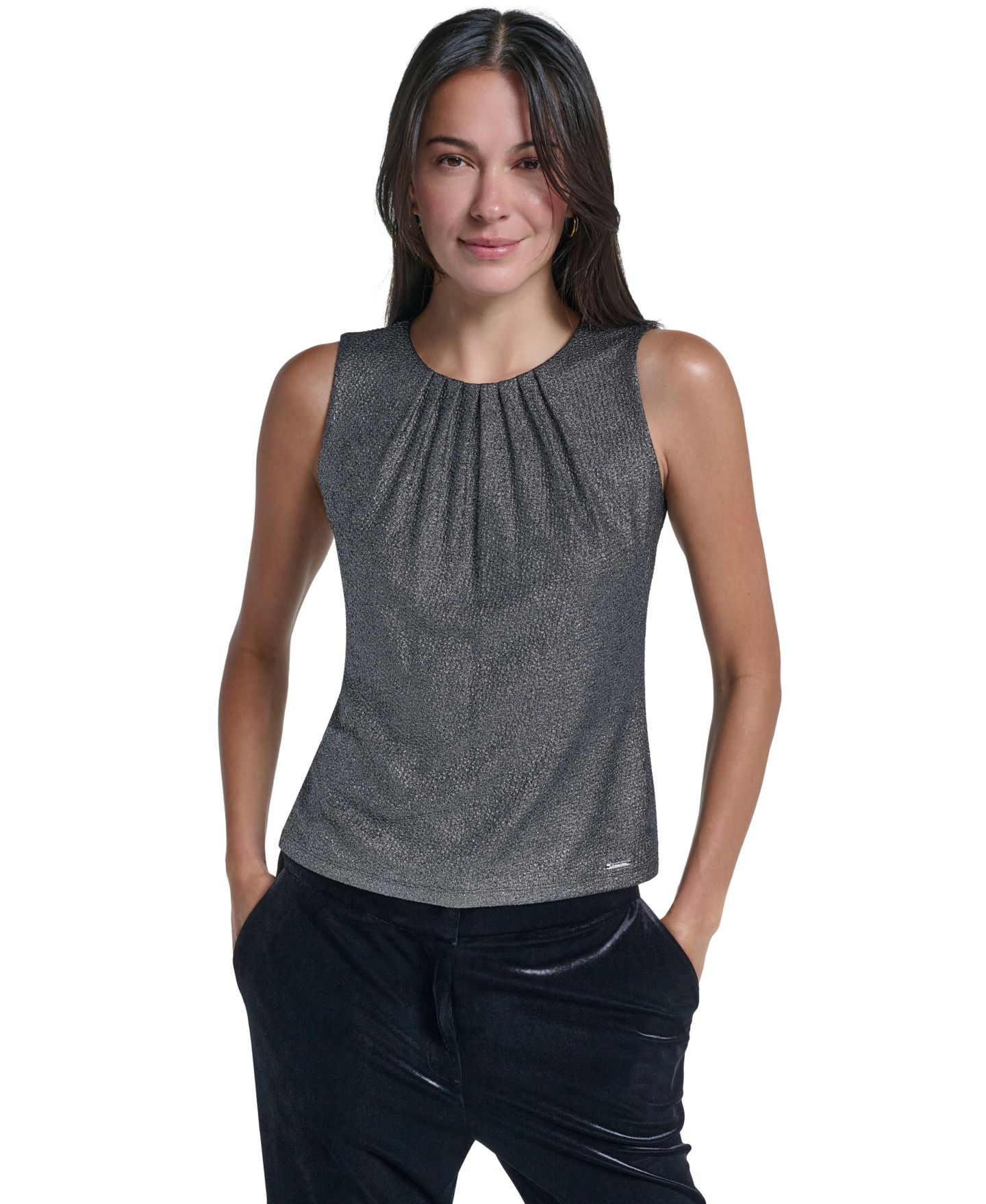 Женская блузка Calvin Klein Sleeveless Pleated Crewneck, цвет: Чёрный / Серебряный — фото 1