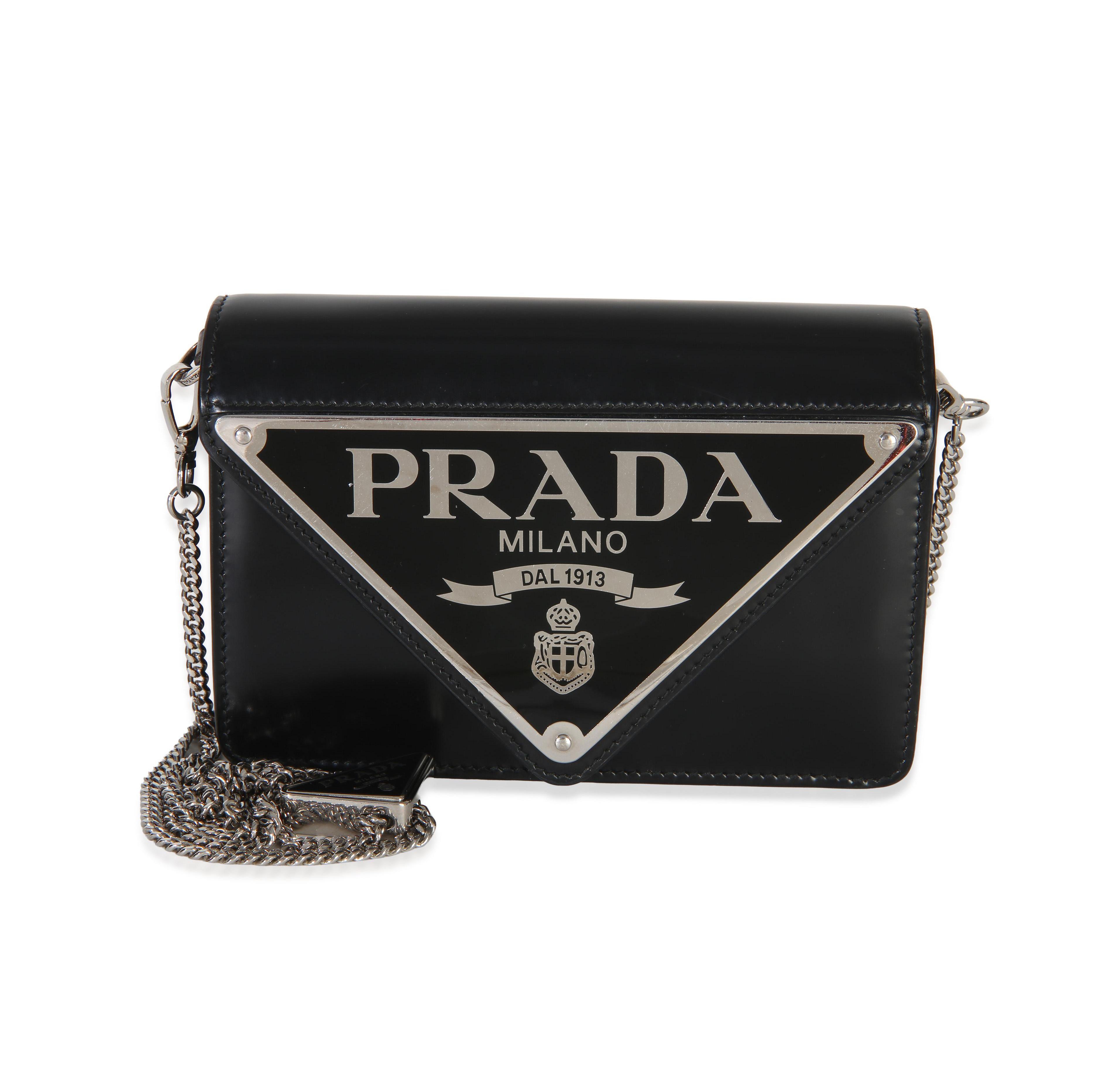Pre-Owned Prada Black Spazzolato Triangle Logo Plate Flap Chain Crossbody Bag