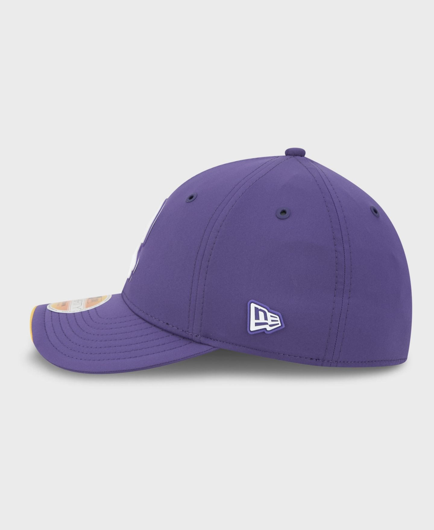Мужская кепка New Era Purple Minnesota Vikings 2026 Sideline Throwback 39THIRTY M-Crown Flex Hat — фото 5