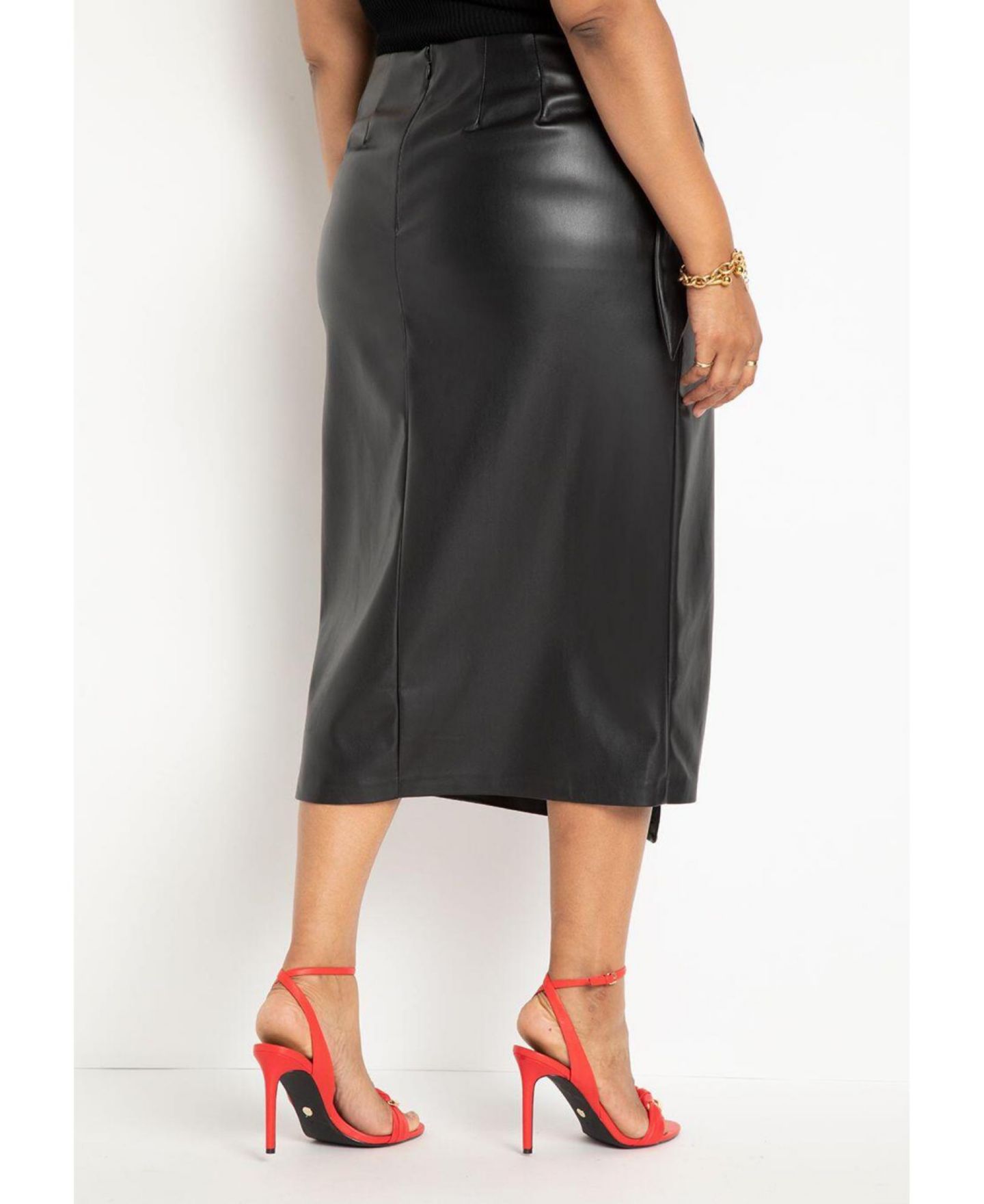 Женская юбка ELOQUII Wrap Front Faux Leather Midi, цвет: Чёрный оникс — фото 4