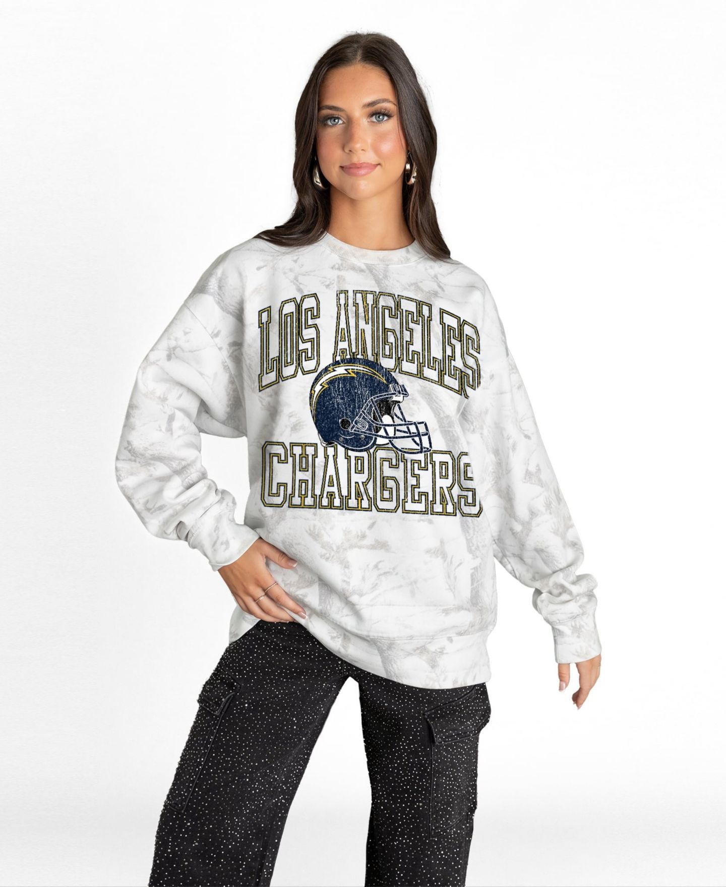 Женская толстовка Gameday Couture Arctic Camo Los Angeles Chargers Whiteout Oversized Premium Fleece — фото 1