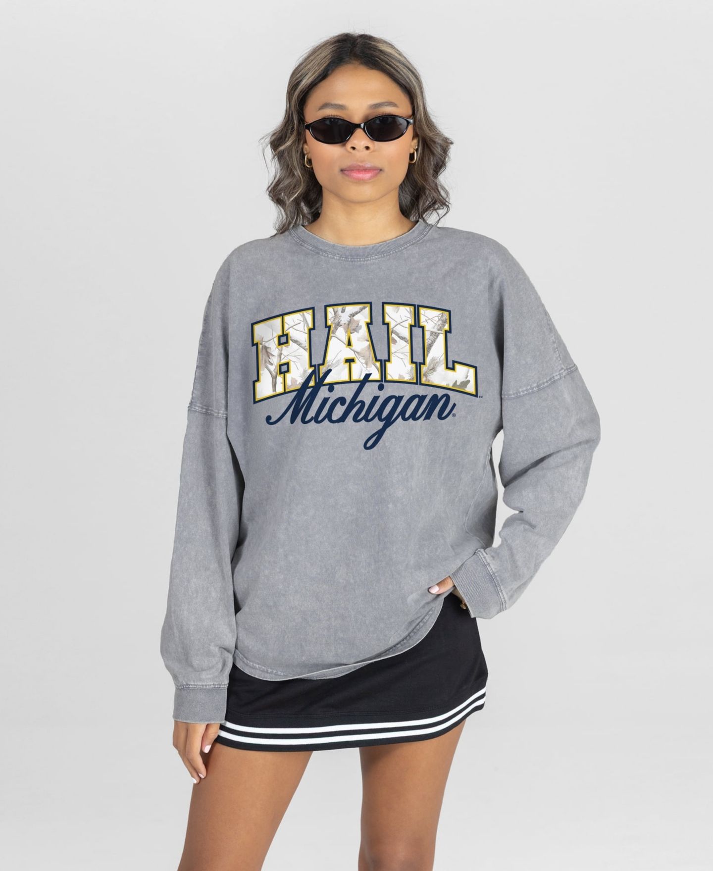 Женская футболка Gameday Couture Gray Michigan Wolverines Snow Wash Oversized Long-Sleeve — фото 1