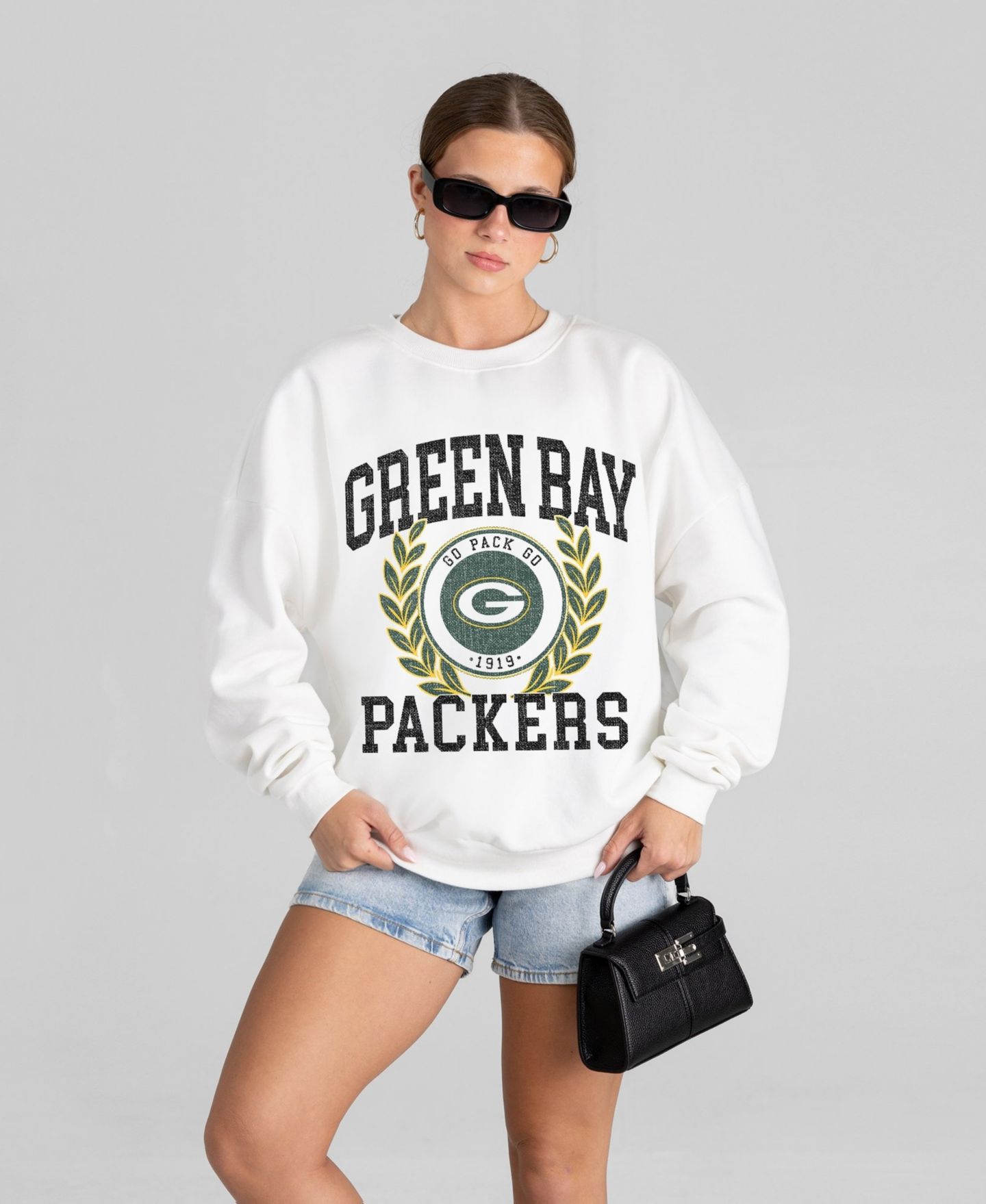Женская толстовка Gameday Couture White Green Bay Packers Gold Standard Oversized Premium Drop Shoulder — фото 4