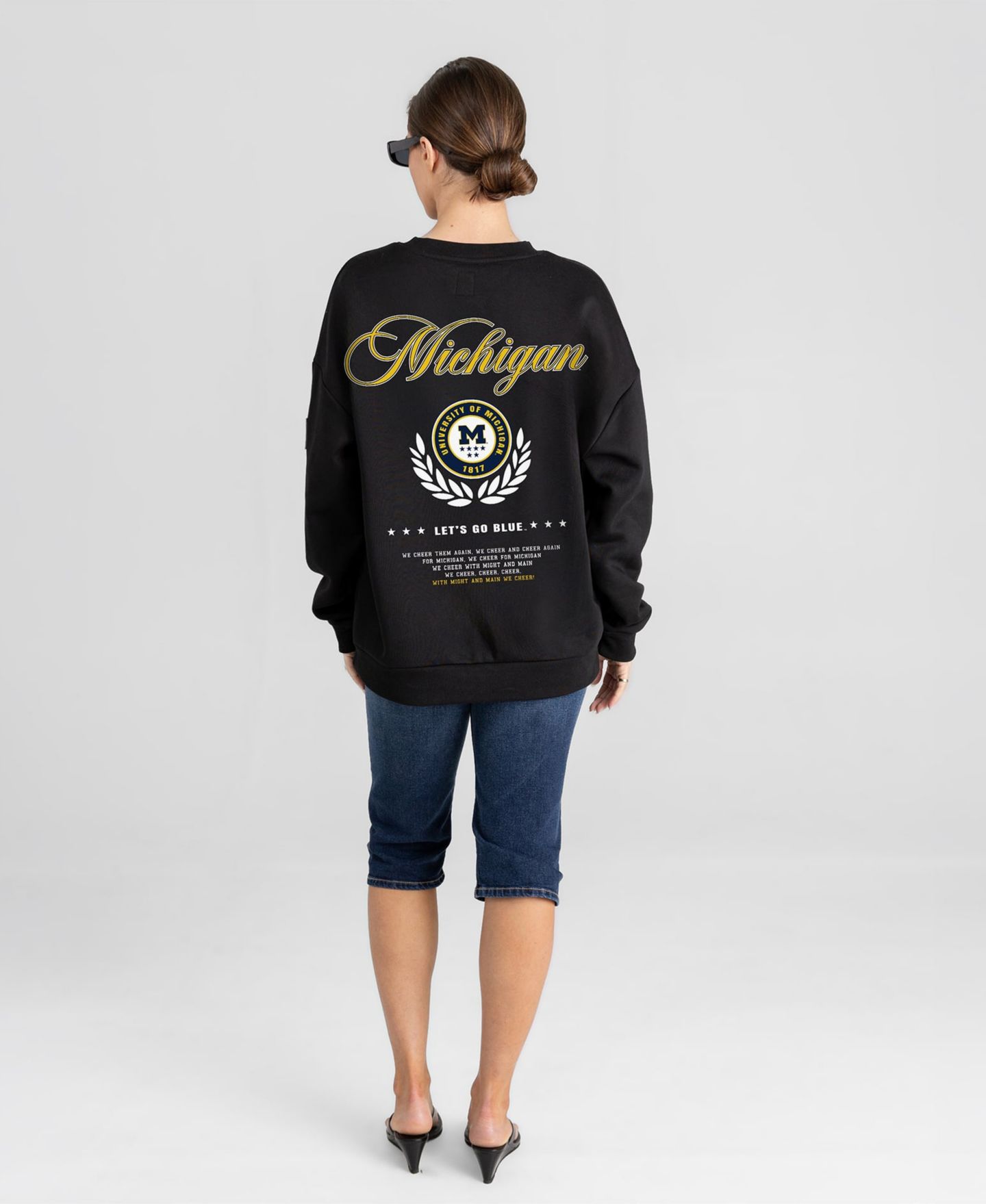 Женская толстовка Gameday Couture Black Michigan Wolverines Classic Charm Black Label Premium Drop Shoulder — фото 5