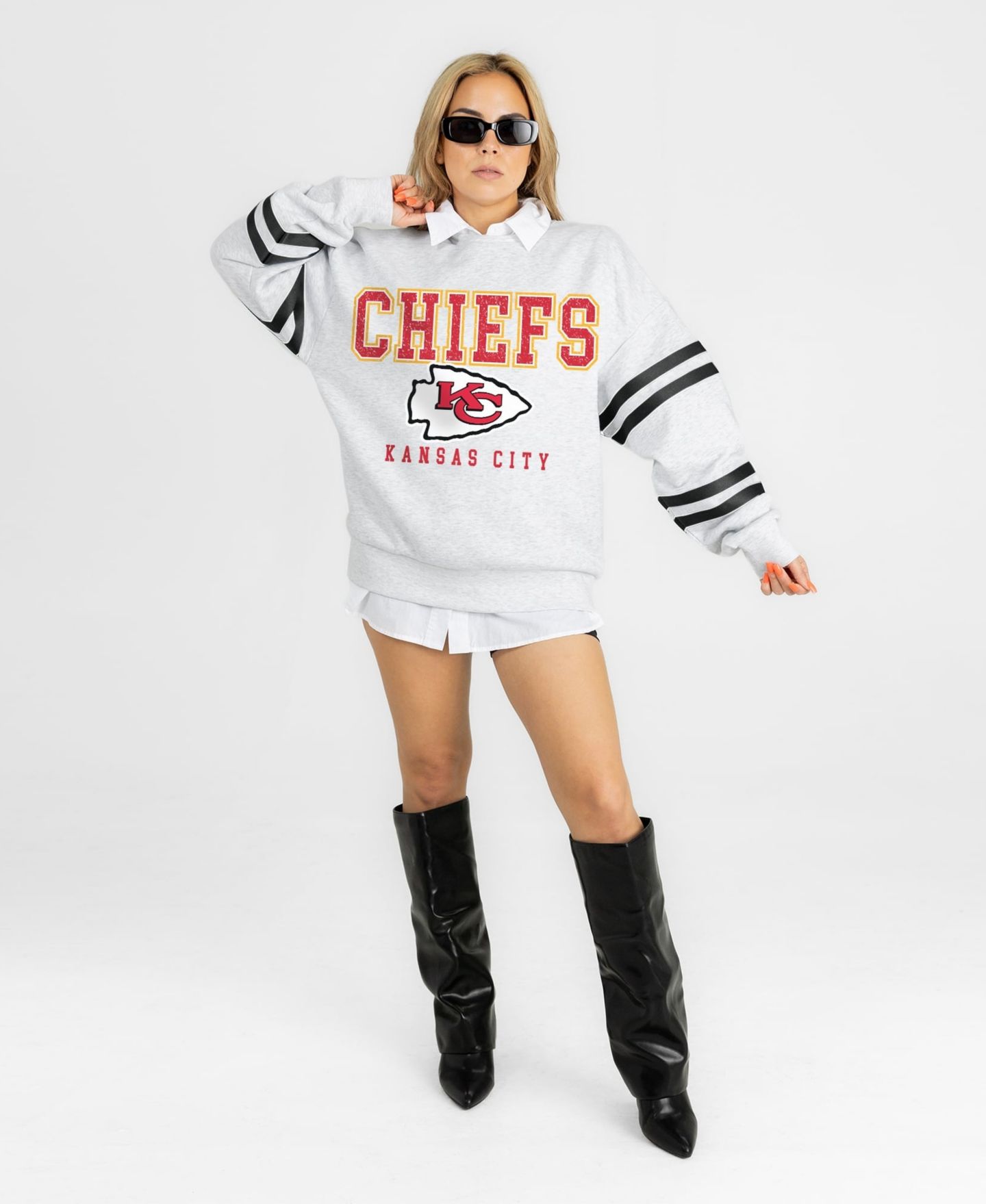 Женская толстовка Gameday Couture Ash Kansas City Chiefs Stadium Stripes Oversized Fleece — фото 3