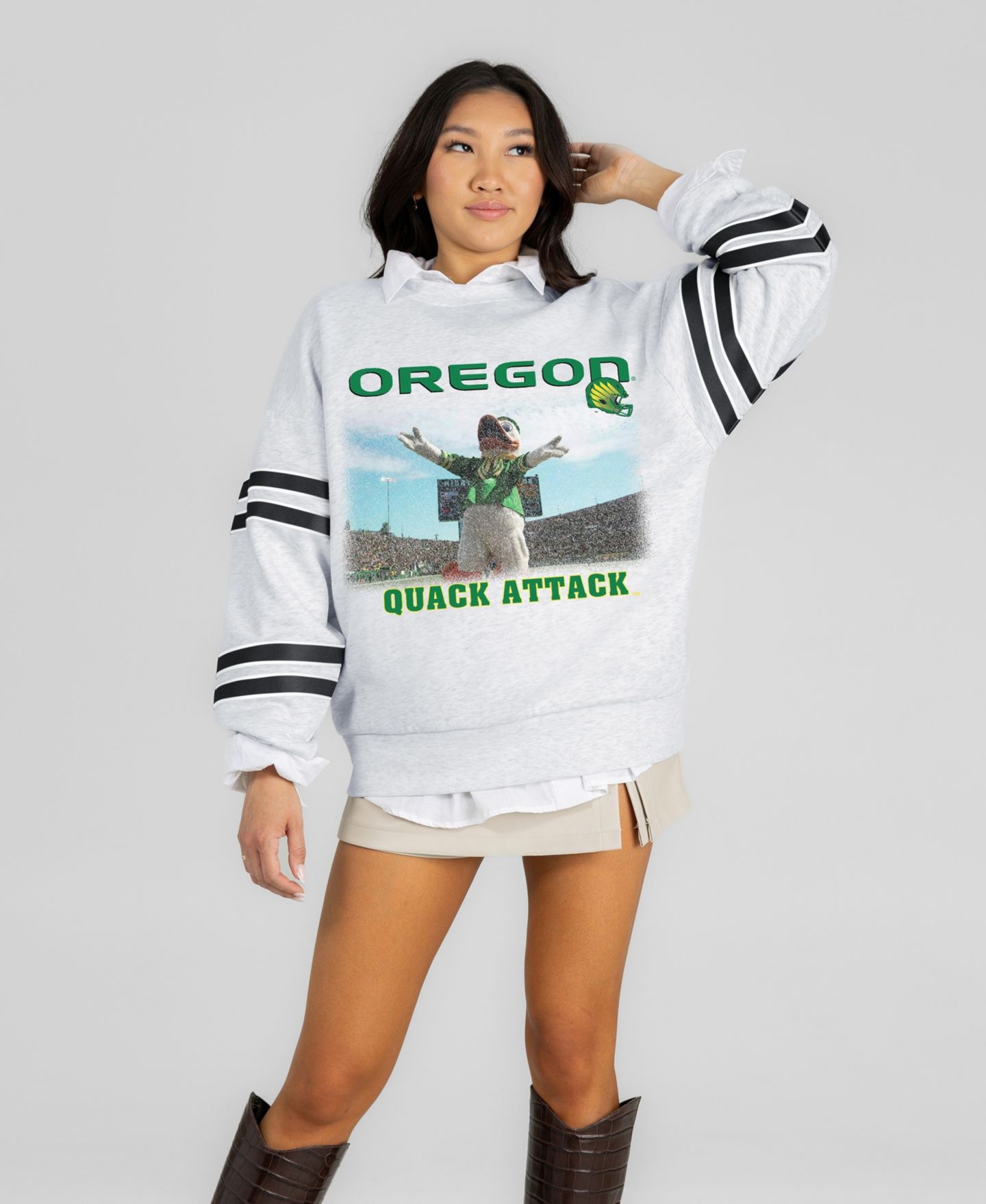 Женская толстовка Gameday Couture Ash Oregon Ducks Off the Grid Oversized Fleece — фото 5