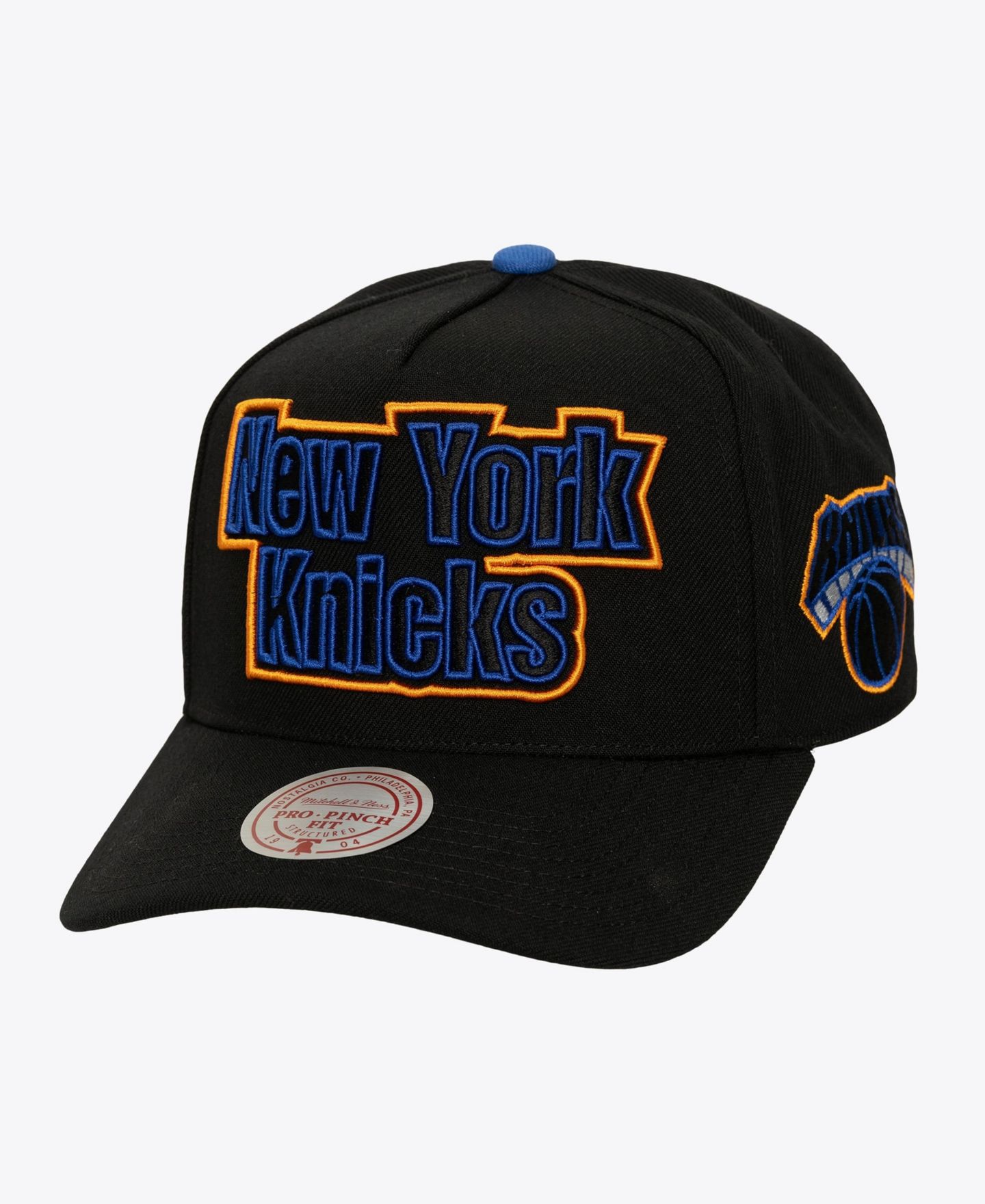 Мужская кепка Mitchell & Ness Black New York Knicks Class Act Pro Snapback Hat — фото 1