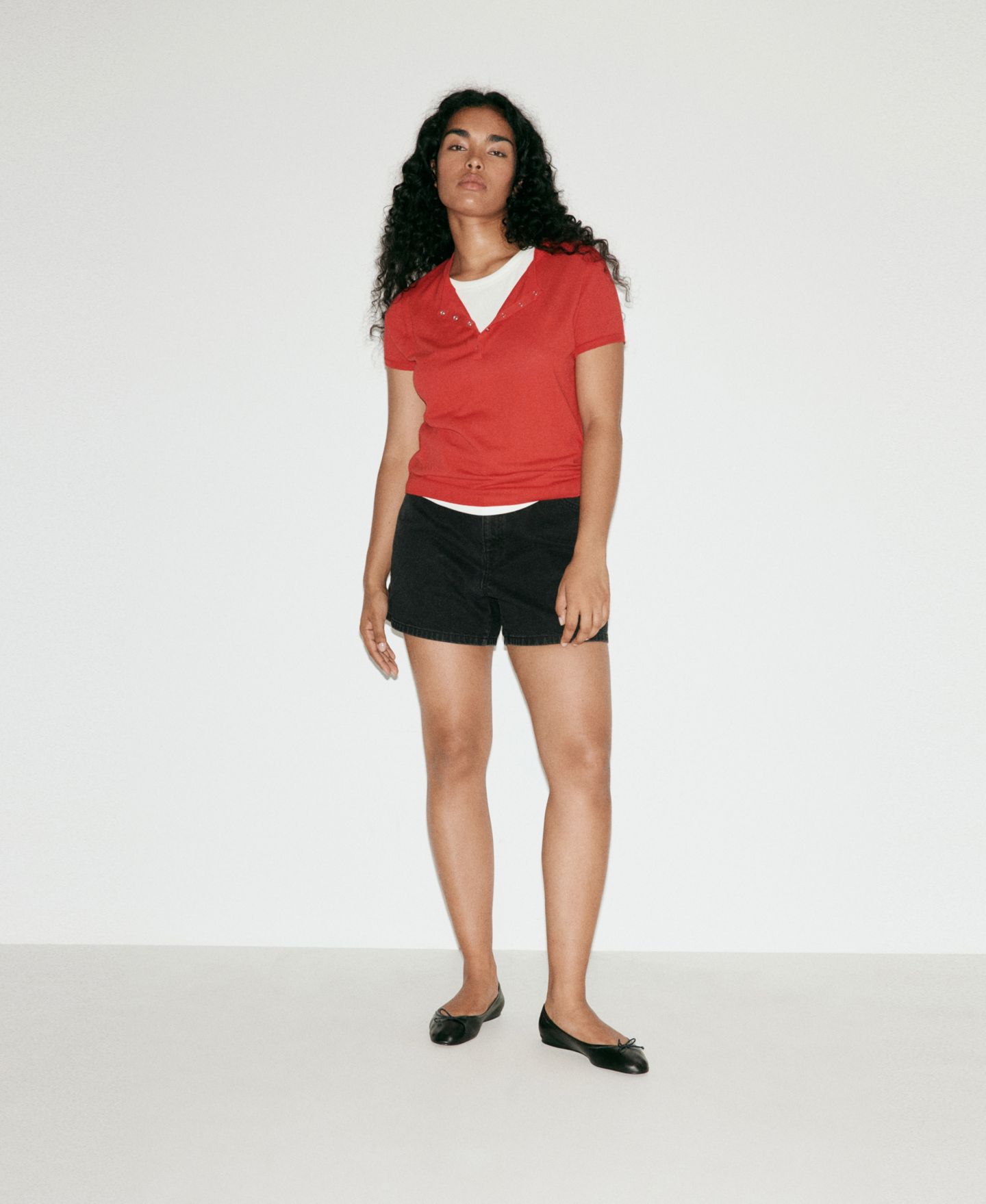 Женские шорты Mango Zoey Straight-Fit Denim, 3.94" Inseam, цвет: Чёрный джинсовый — фото 7