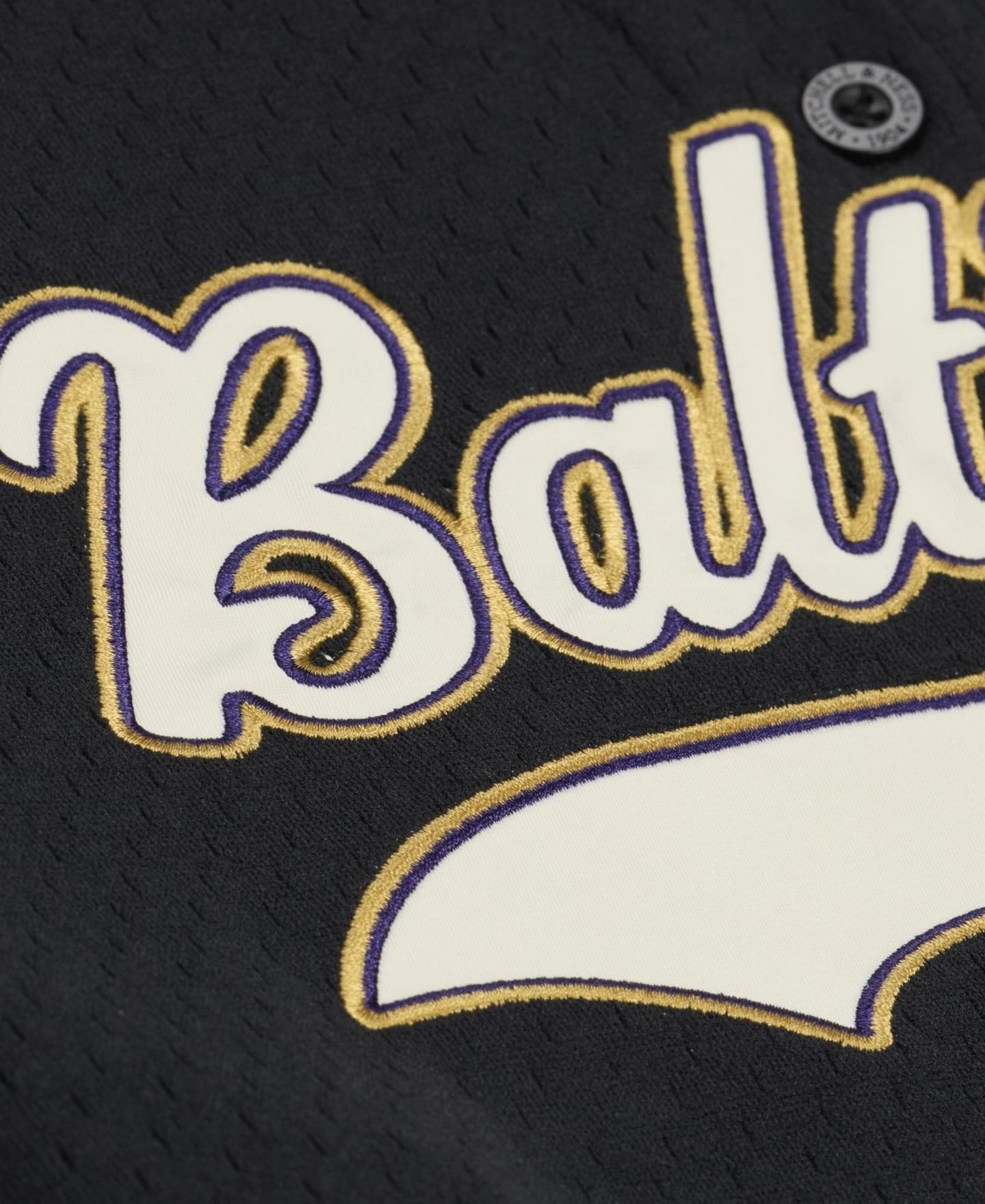 Женский топ Mitchell & Ness Mitchell Ness Black Baltimore Ravens Retro Roots Baseball Jersey — фото 6