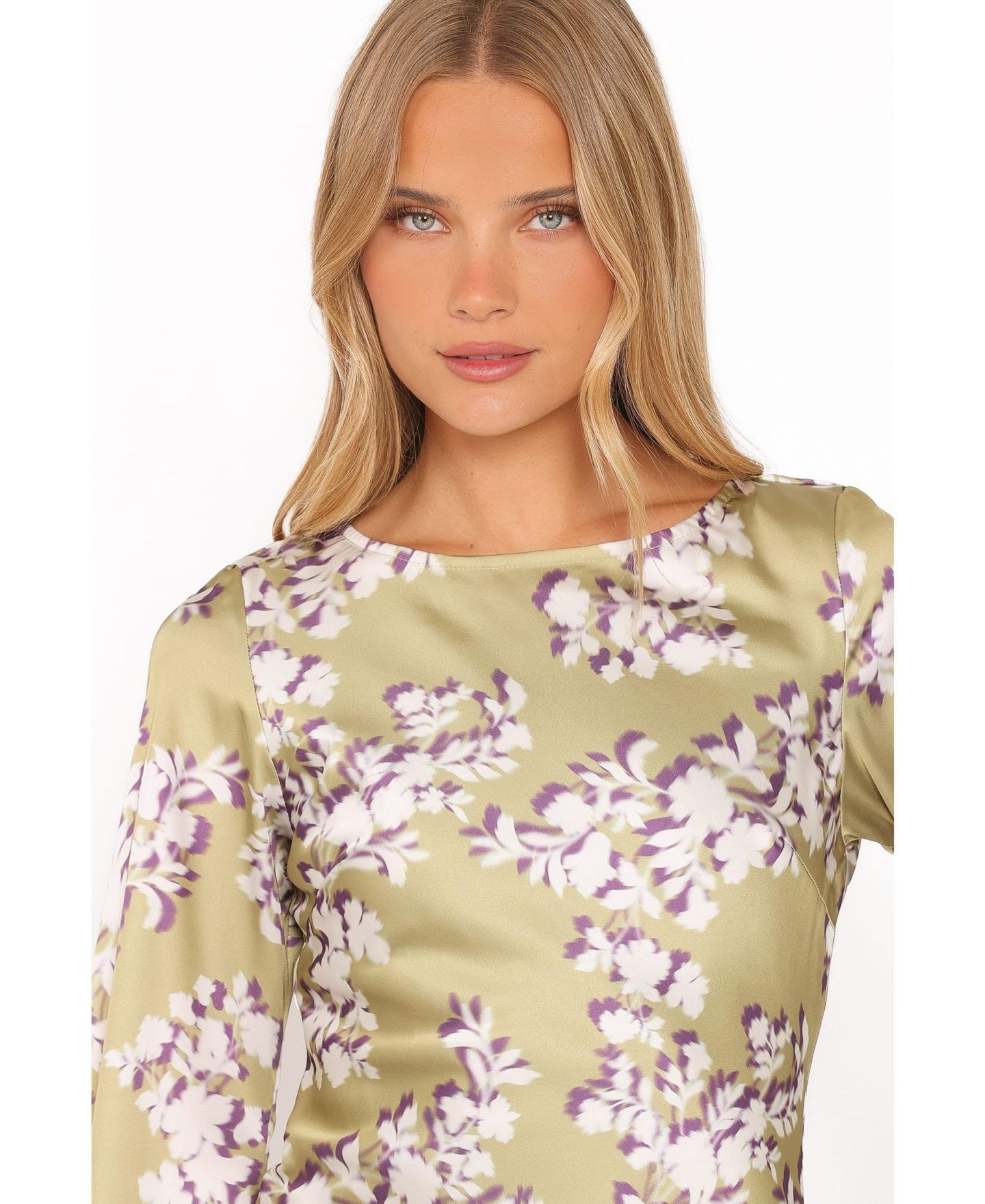 Женское платье Petal and Pup Maia Long Sleeve Maxi Floral, цвет: Зелёный с принтом — фото 4