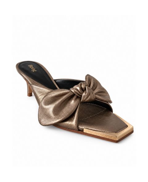 Женские сабо Bróg Brida Kitten-Heel Square-Toe Goat Leather, цвет: Золотой