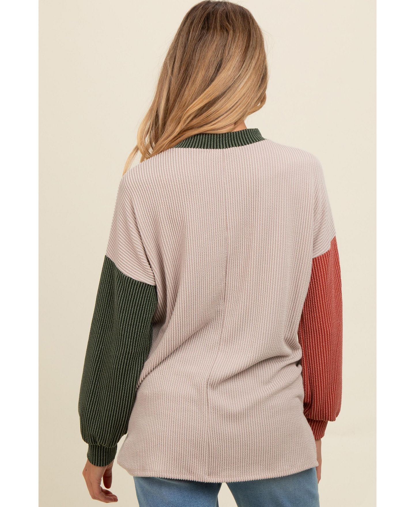 Женский топ Pinkblush Maternity Ribbed Colorblock Long-Sleeve Side Slit, цвет: Серо-коричневый — фото 4