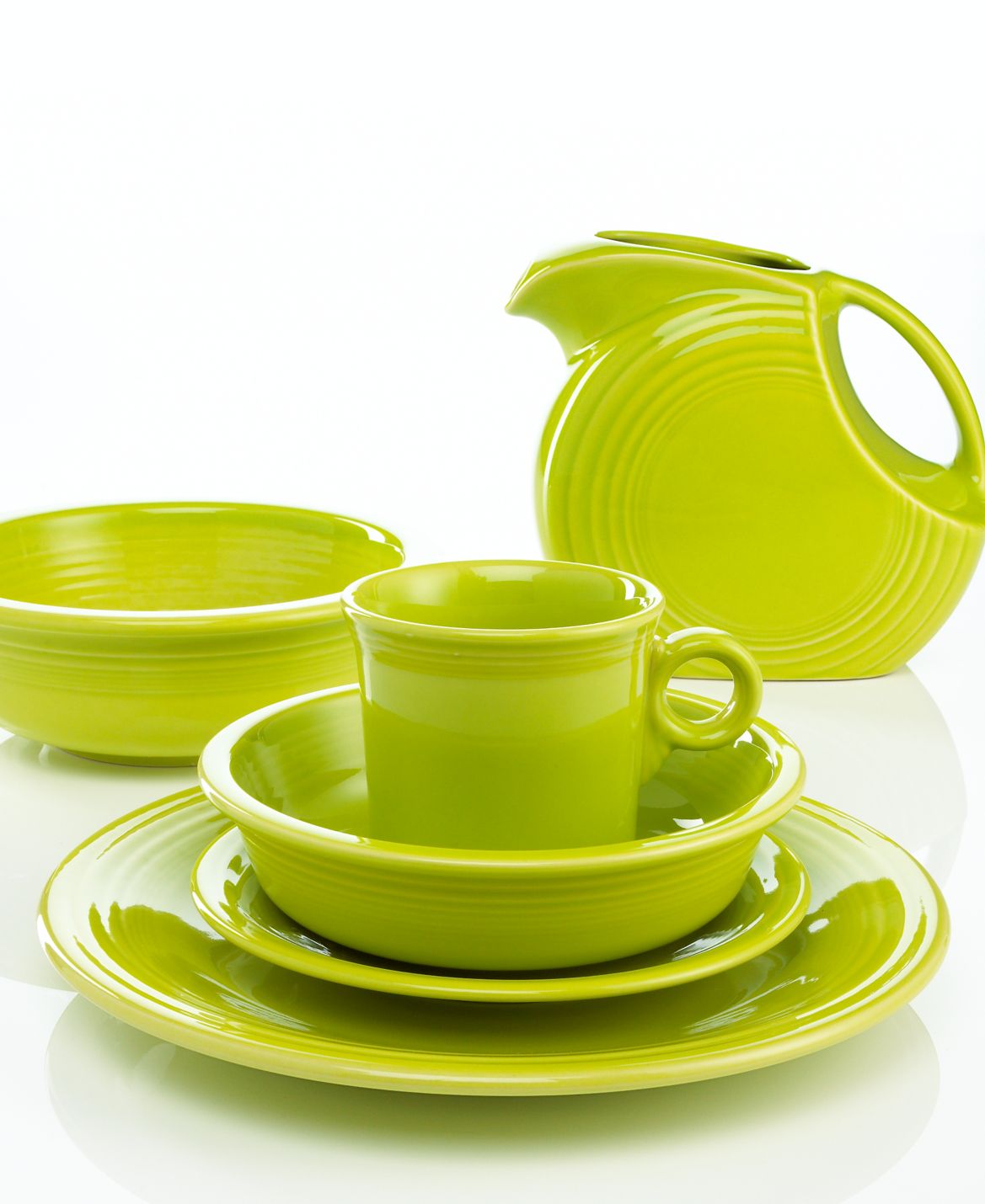 Посуда зеленого цвета. Зеленая керамическая посуда. Посуда зеленого цвета. Набор посуды зеленого цвета. Посуда люминарк набор 19 предметов зелёный.