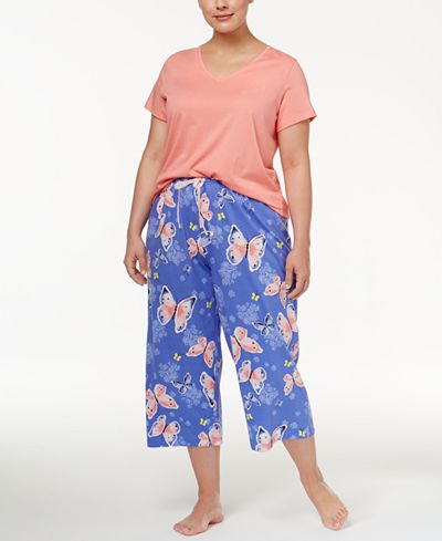 Hue Plus Size V-Neck T-Shirt & Printed Cotton Knit Capri Pajama Pants