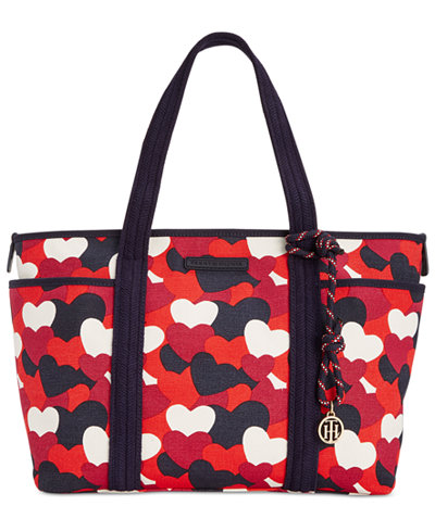 Tommy Hilfiger Extra-Large Dariana Heart-Print Tote