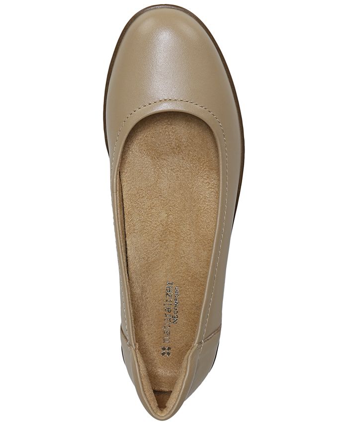 naturalizer flexy flats
